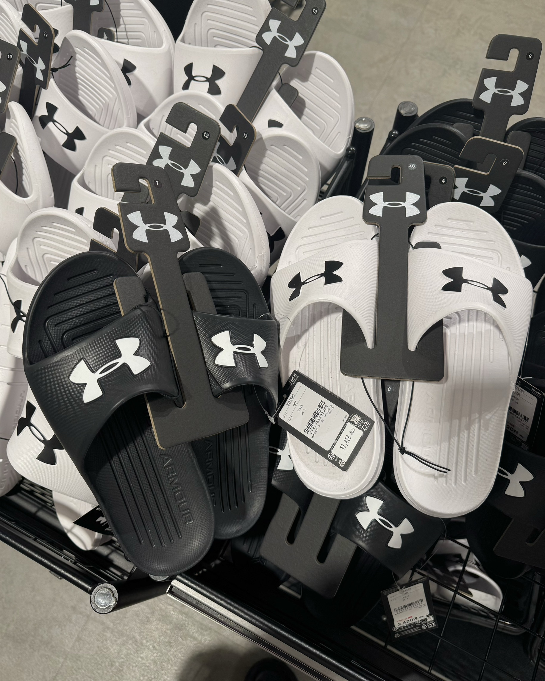 【日本限時連線代購】Under Armour Core PTH 防水 運動 拖鞋 兩色