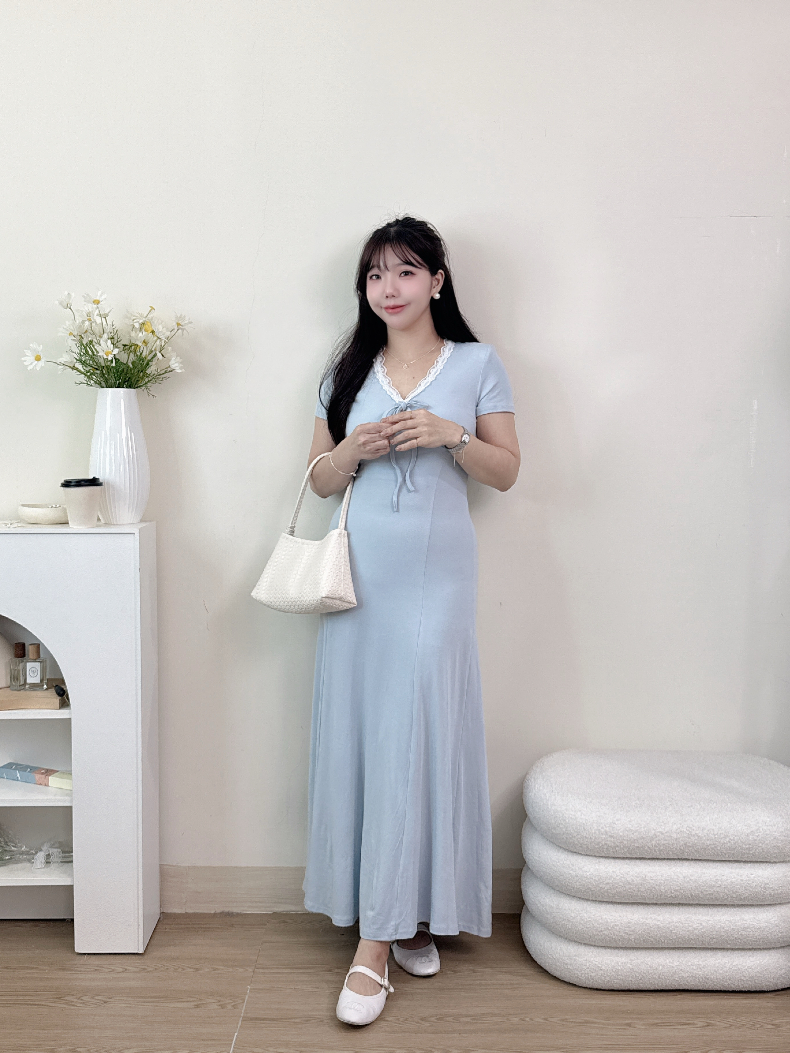 V領顯瘦蕾絲領口Aline長洋裝 2色