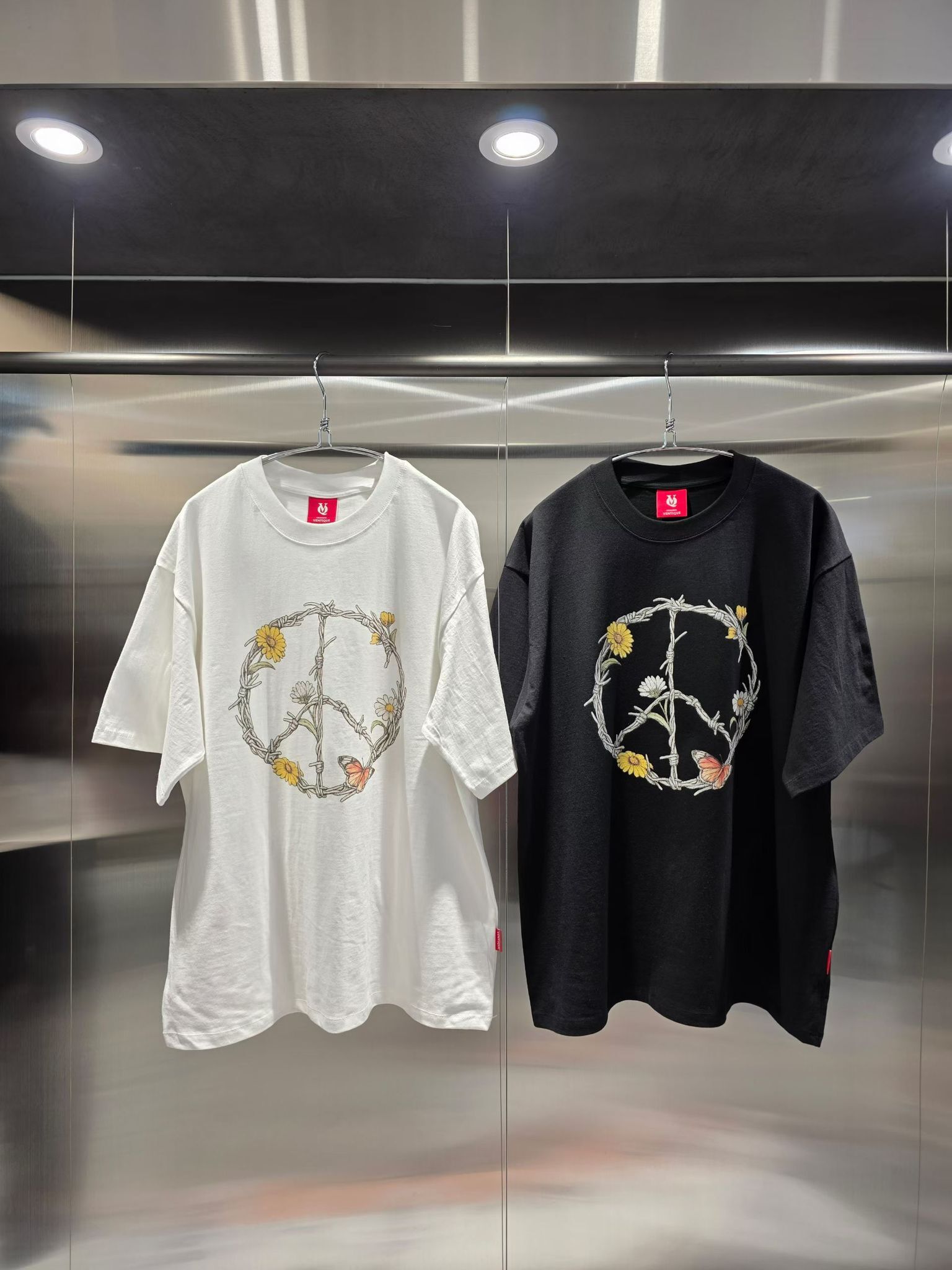 圖案短袖Tee VENTIQUE-103T