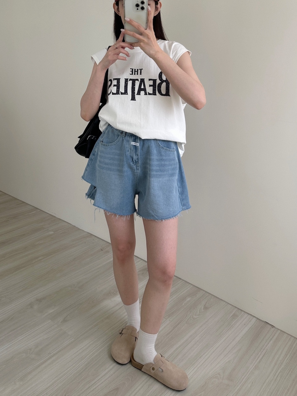 蜜大腿也愛穿割破四分牛仔短褲