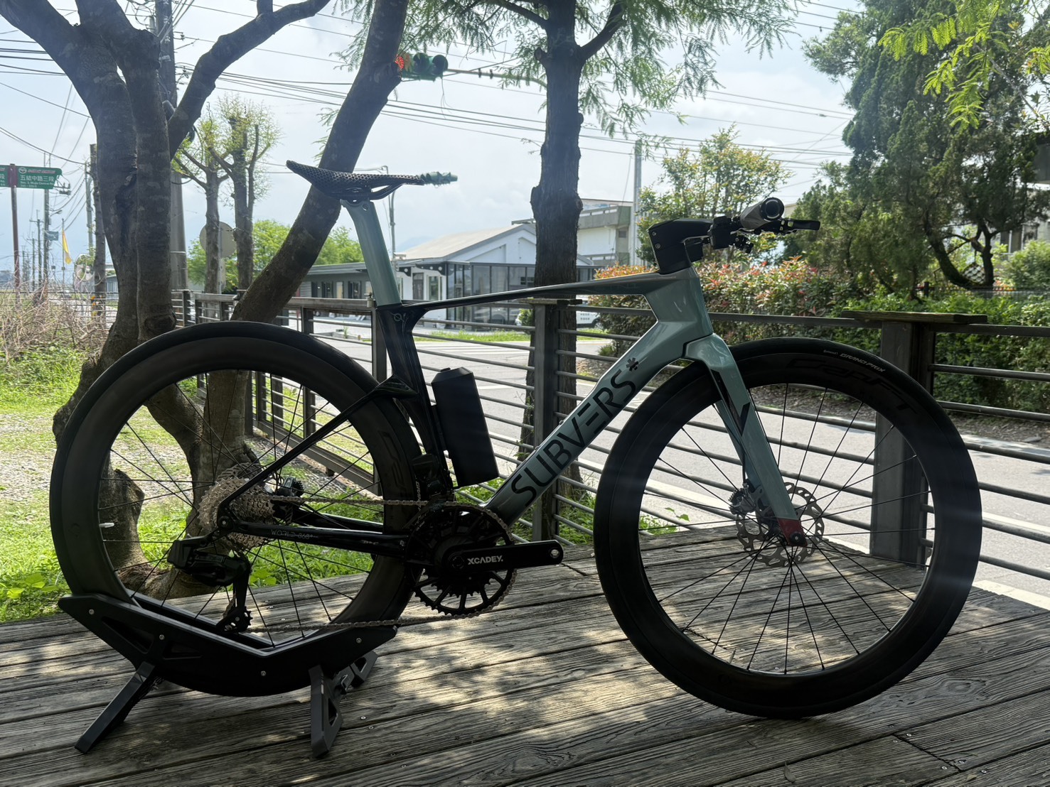 SUBVERS* STN1 Pro E-Bike 平把電輔車 碳纖維一體式車把 Magene電變 碳纖功率腿組 3D坐墊