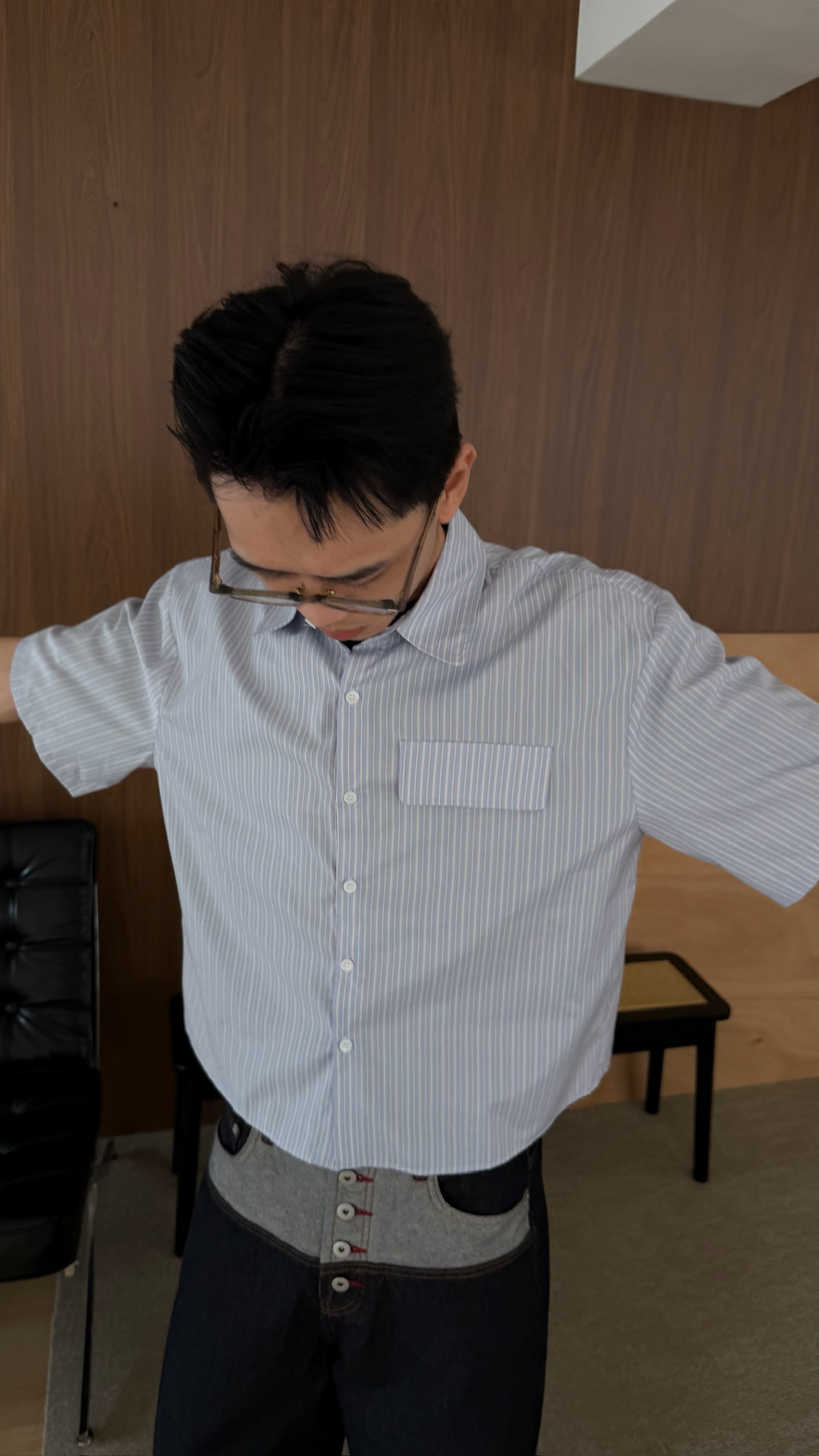 Boxy短版造型口袋直紋衫