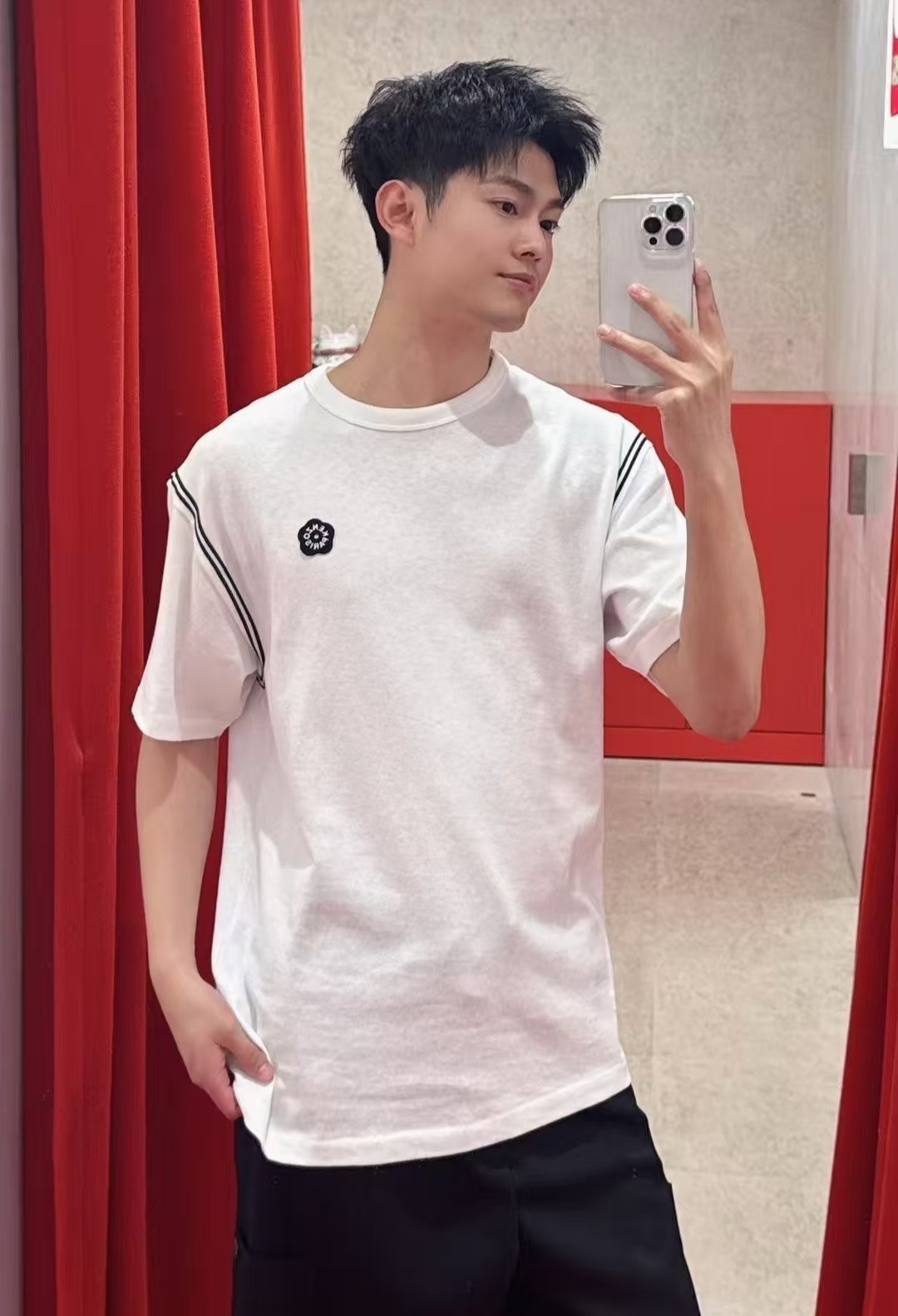 KENZO 白色 併 肩膀黑色邊 Tee