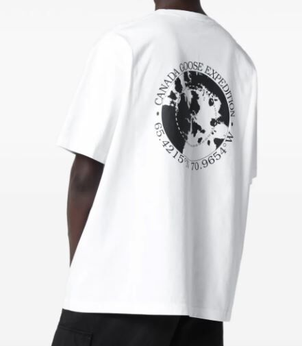 Canada Goose 大圖樣短袖【CG1328M1】