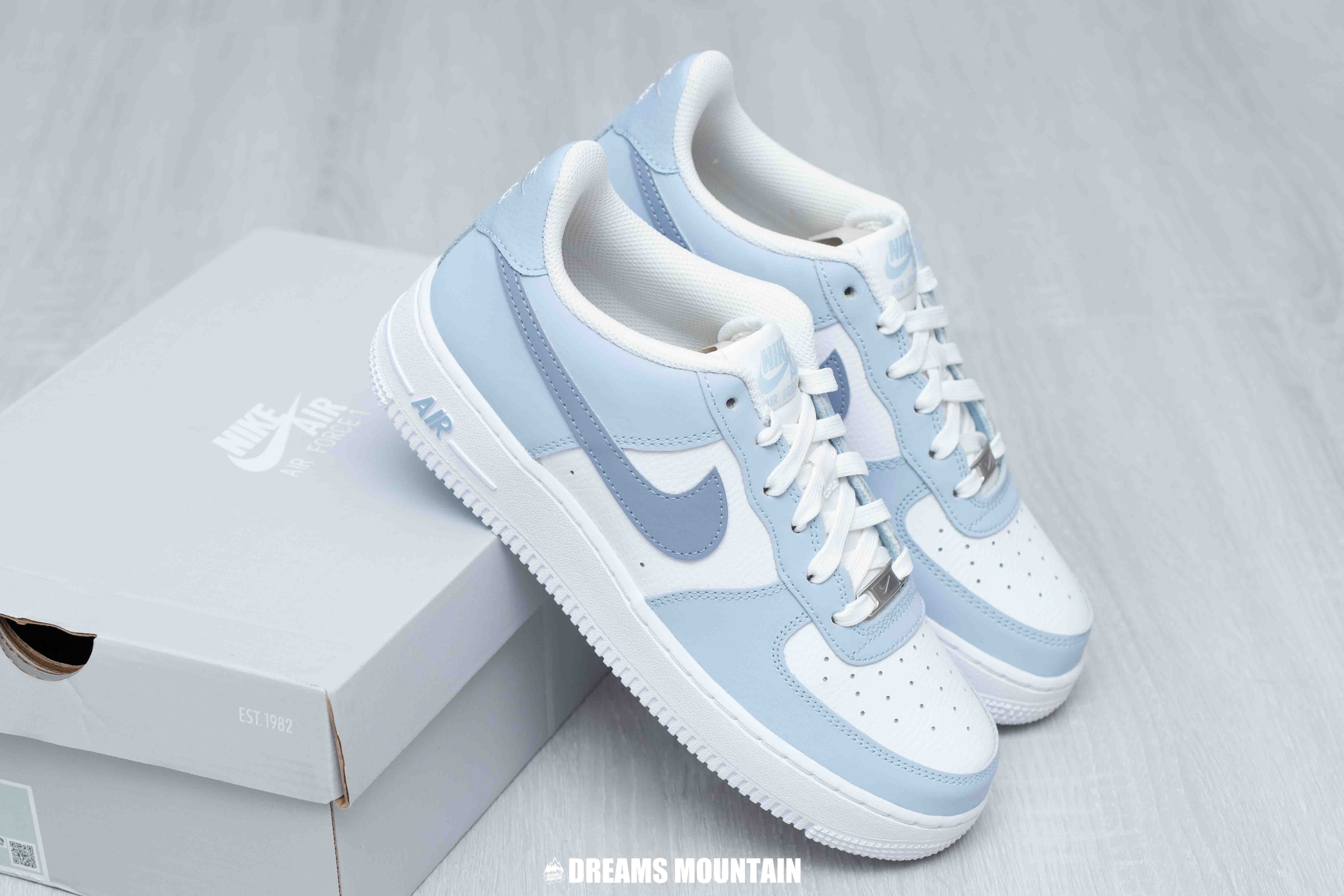 【預訂】 NIKE AIR FORCE 1 霧藍白拼色-GS