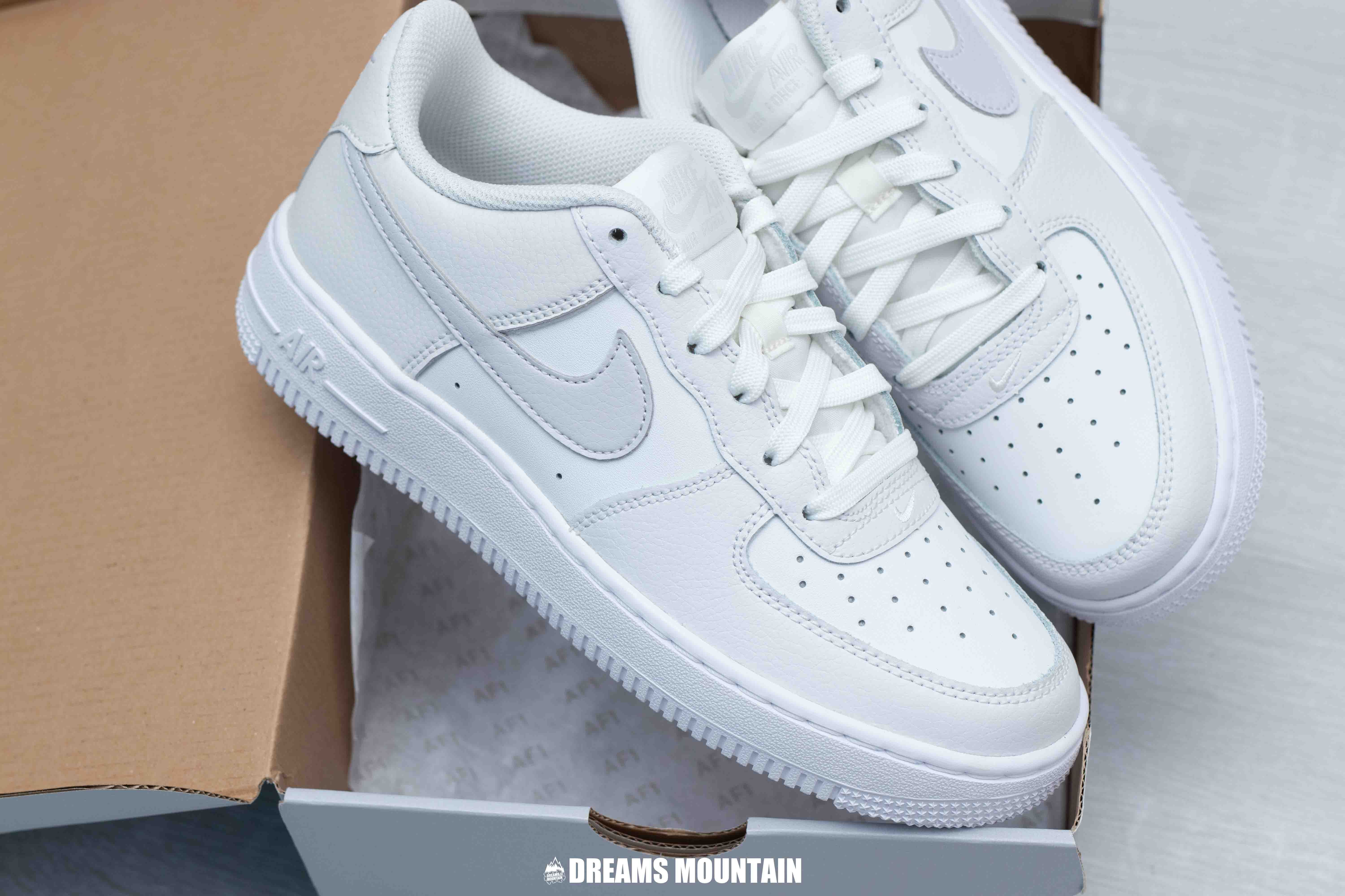 【預訂】 NIKE AIR FORCE 1 LOW 淺灰白-GS