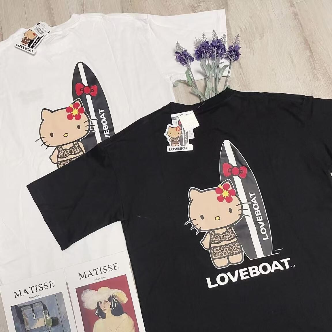 🇯🇵日本代購款 黑皮HELLO KITTY BACK PRINT TEE
