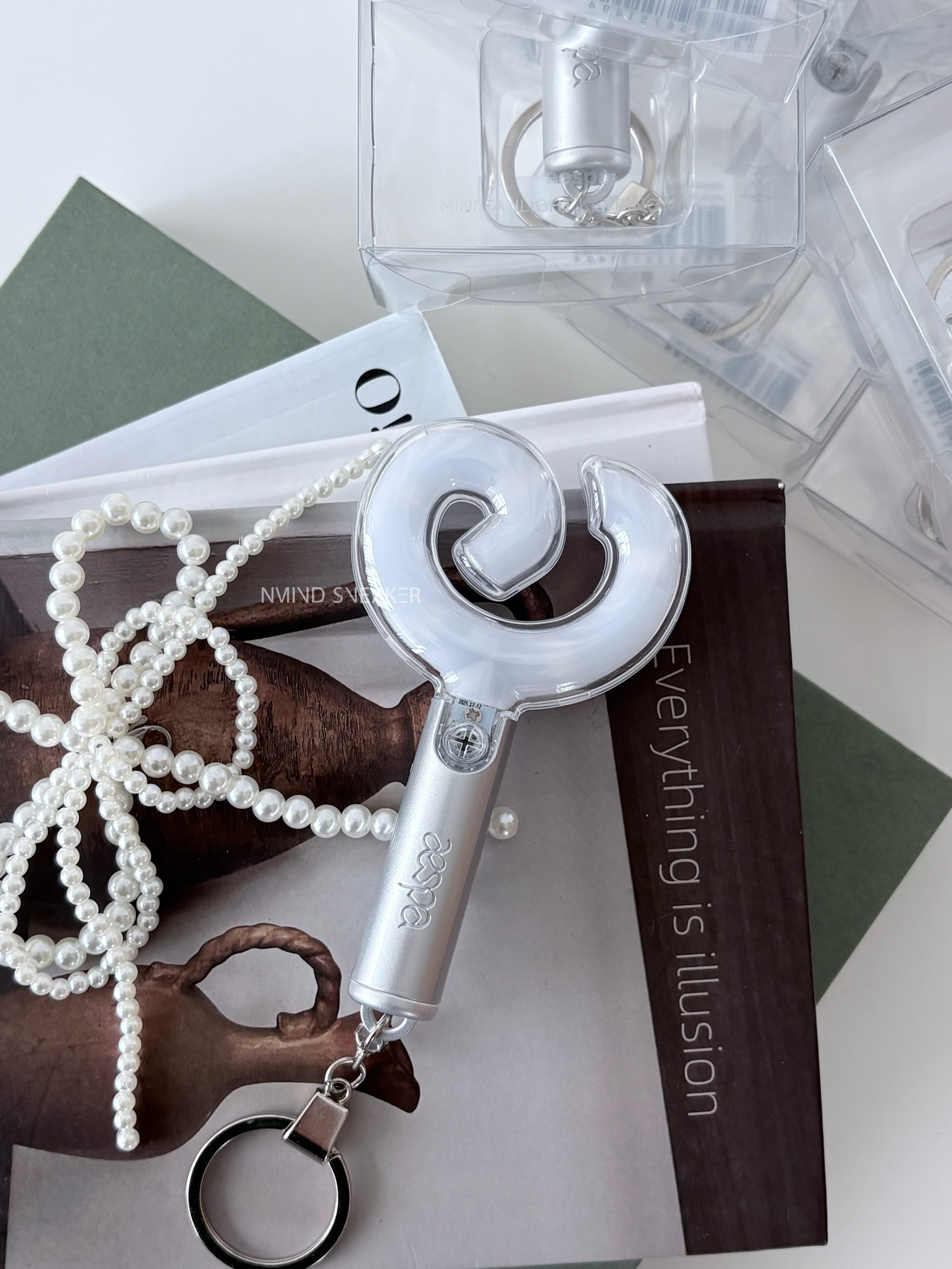 <快速出貨> aespa MINI FANLIGHT KEYRING ver.2 官方二代應援迷你手燈鑰匙圈