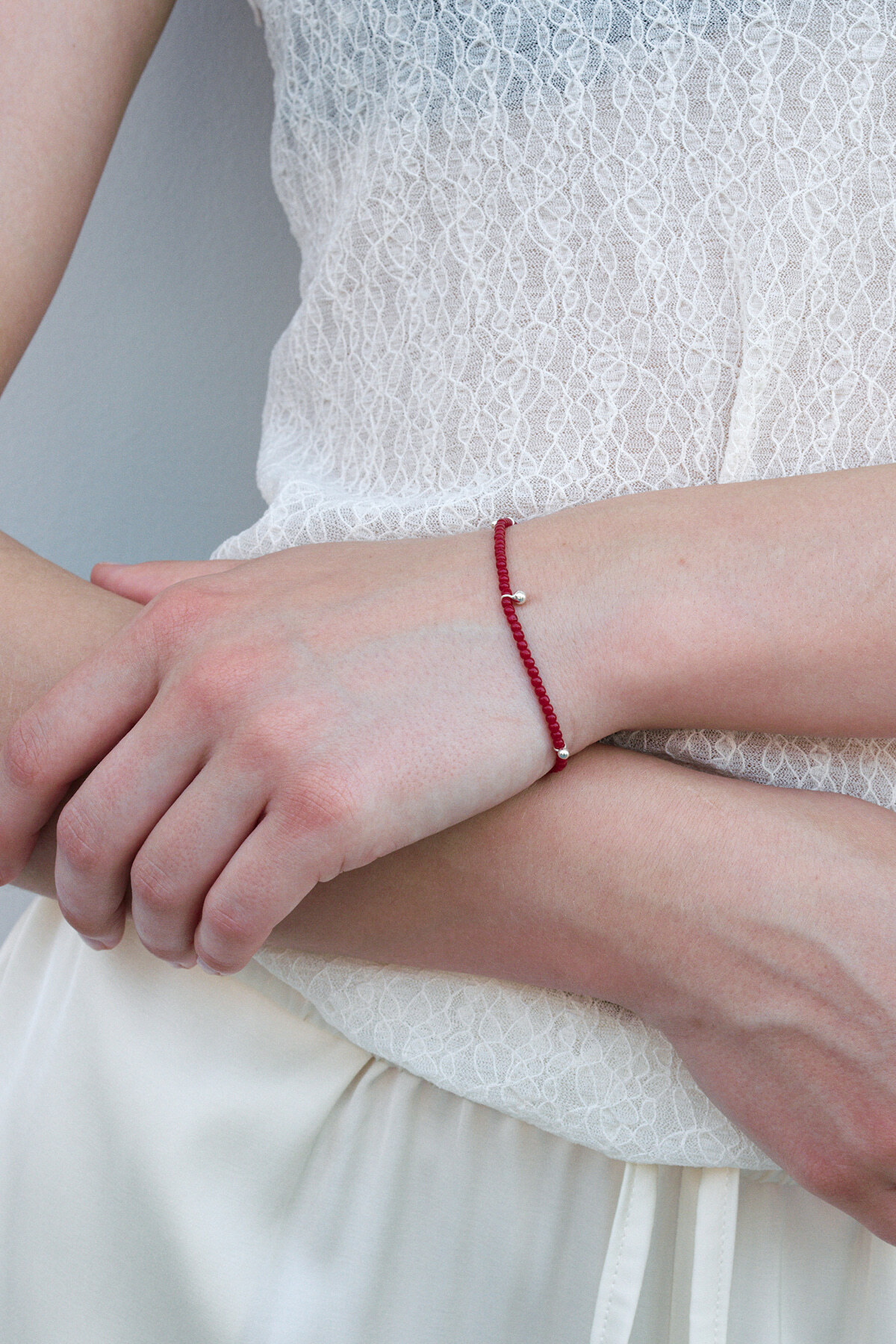 MONDAY EDITION DOT DOT SILVER BALL BRACELET RED MWBR250503RE
