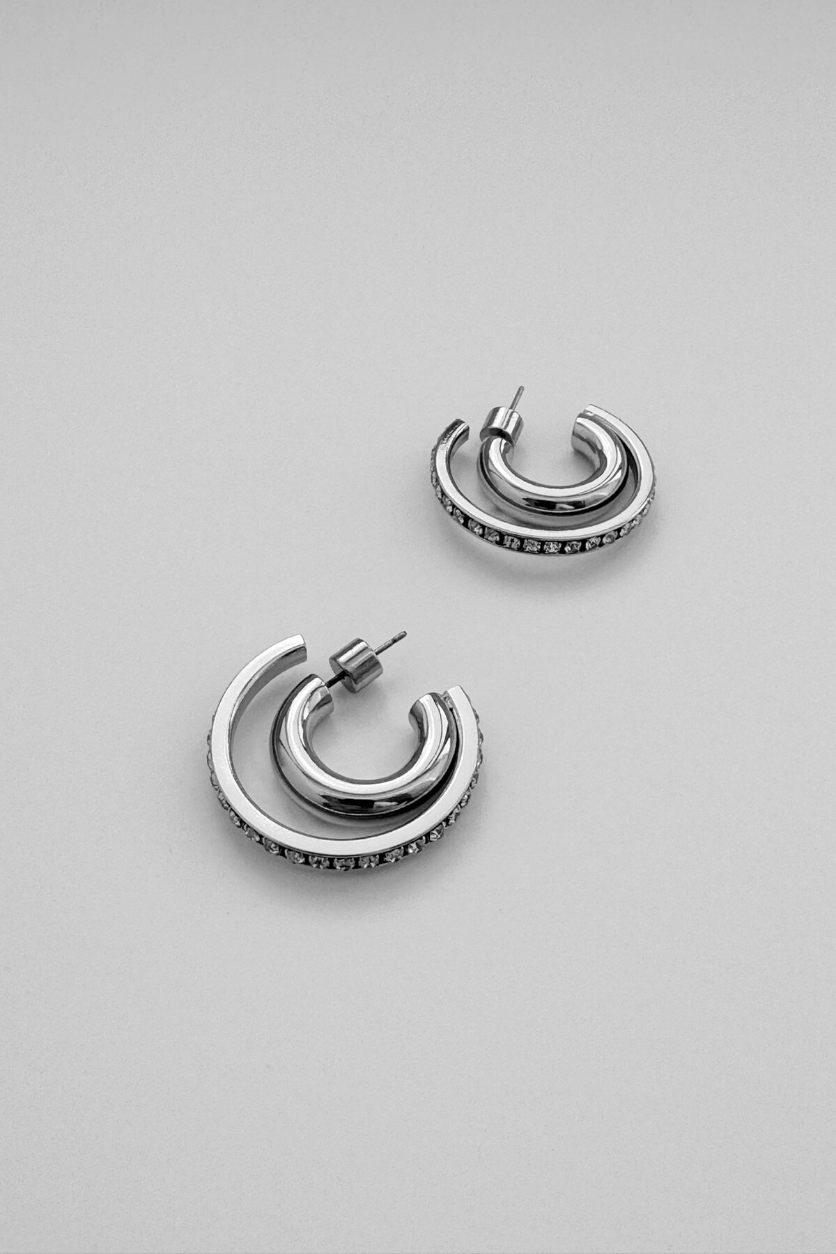 MONDAY EDITION CRYSTALLINE HOOP EARRINGS SLIVER MWER240605SV