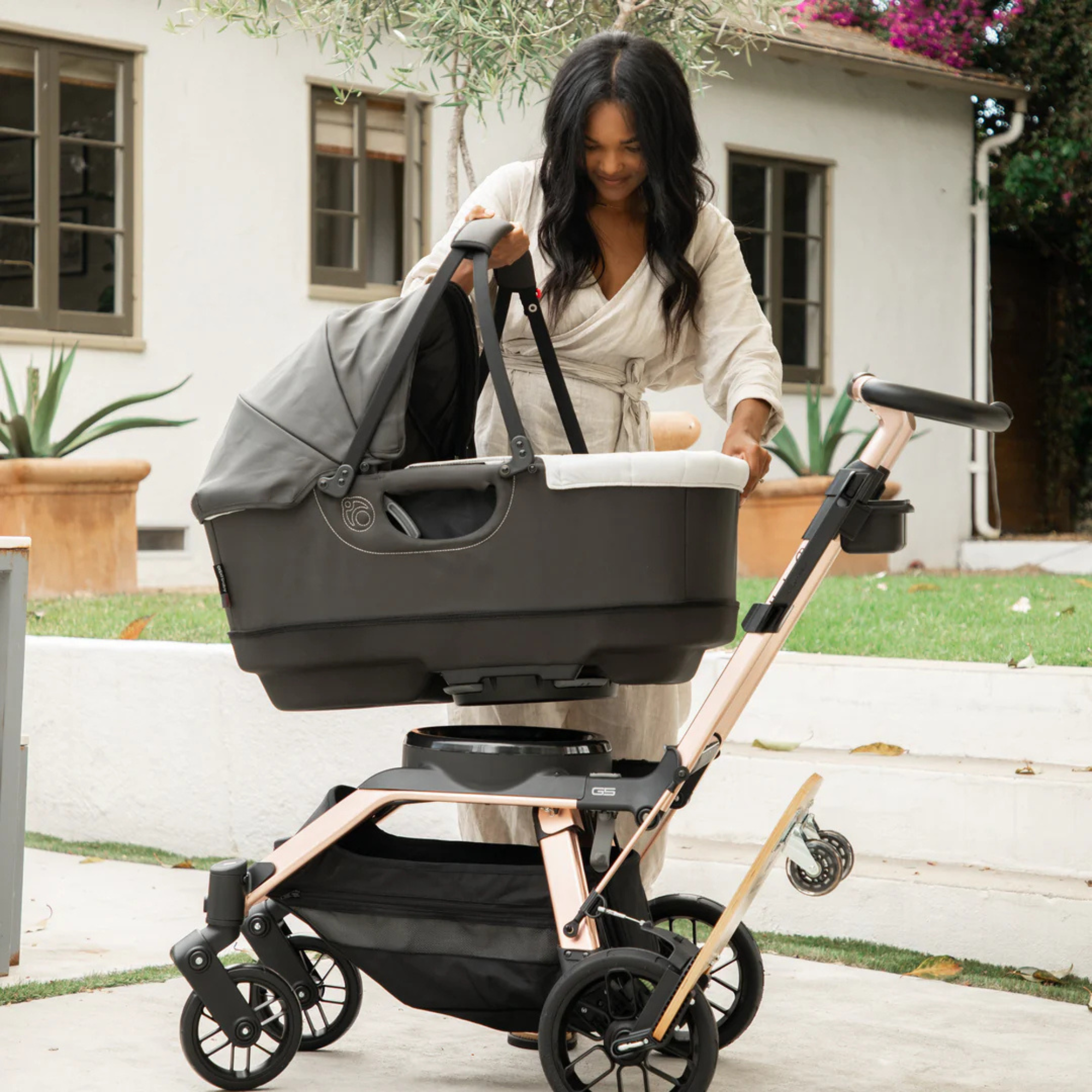 G5 Travel Bassinet 嬰兒睡籃