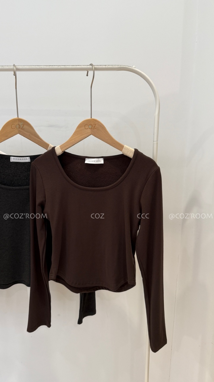 (現貨) coz獨家！egg激推一定要包色的發熱內刷毛超彈下圓弧(打底)上衣 (4色)  _3501.1