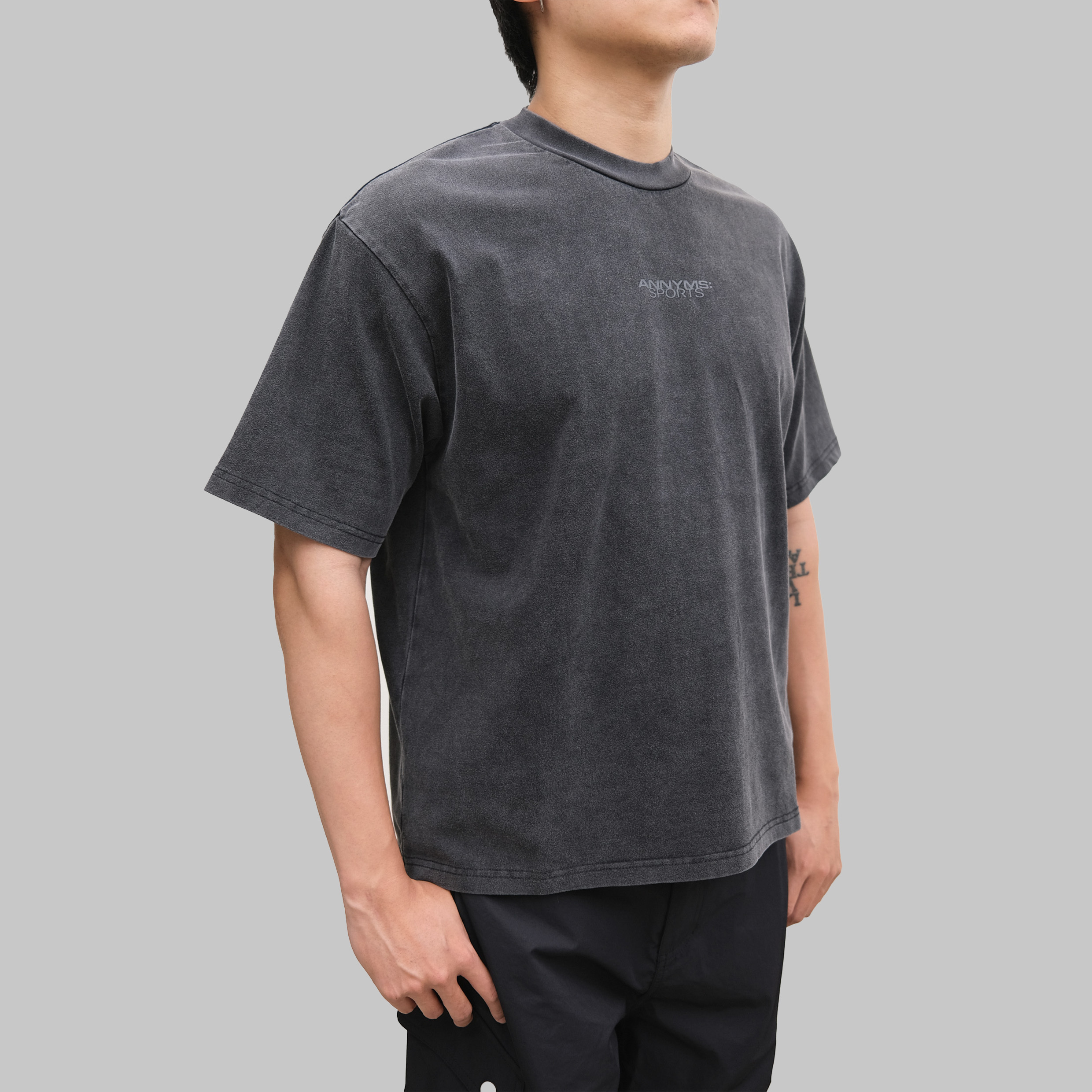 Anonymous Talking Logo Tee Logo水洗短Tee