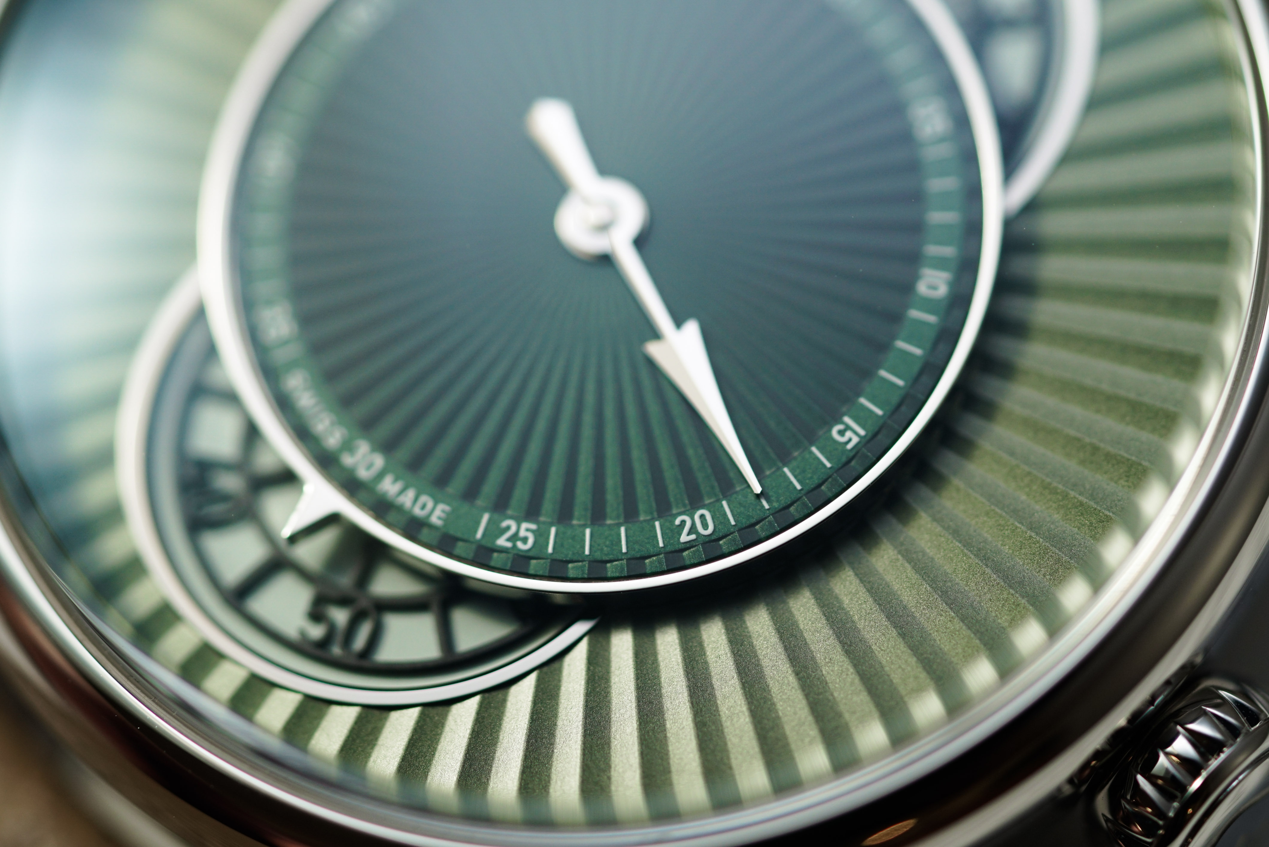 Louis Erard,藝術大師系列,Métiers d‘Art,Le Régulateur Esprit Flinqué Green, fluted sunray,調節器,規範式指針,三針一線腕錶,綠色