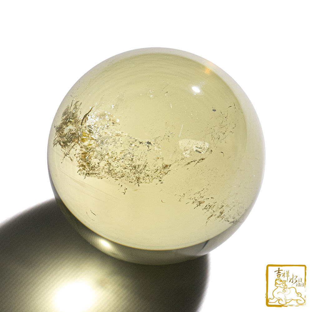 黃水晶球 4.3cm 自信活力