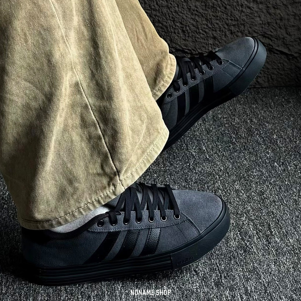 ADIDAS DAILY 4.0 麂皮 德訓鞋 炭灰 (男/女同款)