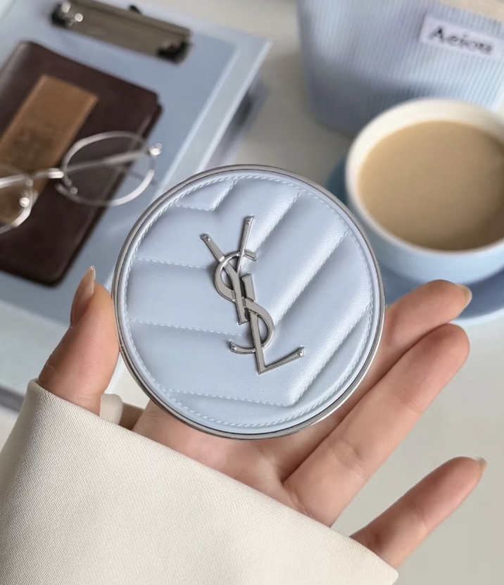 < 美到哭!! > 2026 YSL 冰川藍氣墊粉餅 5g
