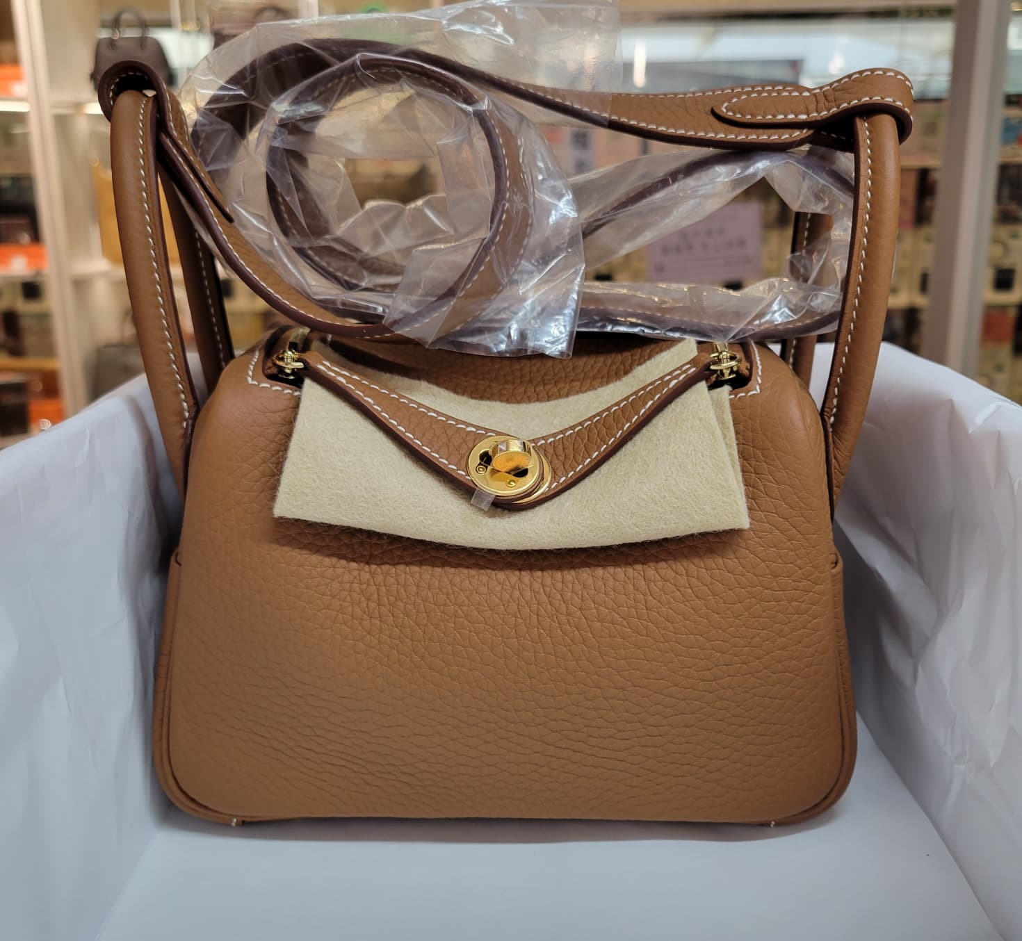 HERMES MINI LINDY 2 GOLD CC SHORT STRAP  2代  金棕金扣 短帶