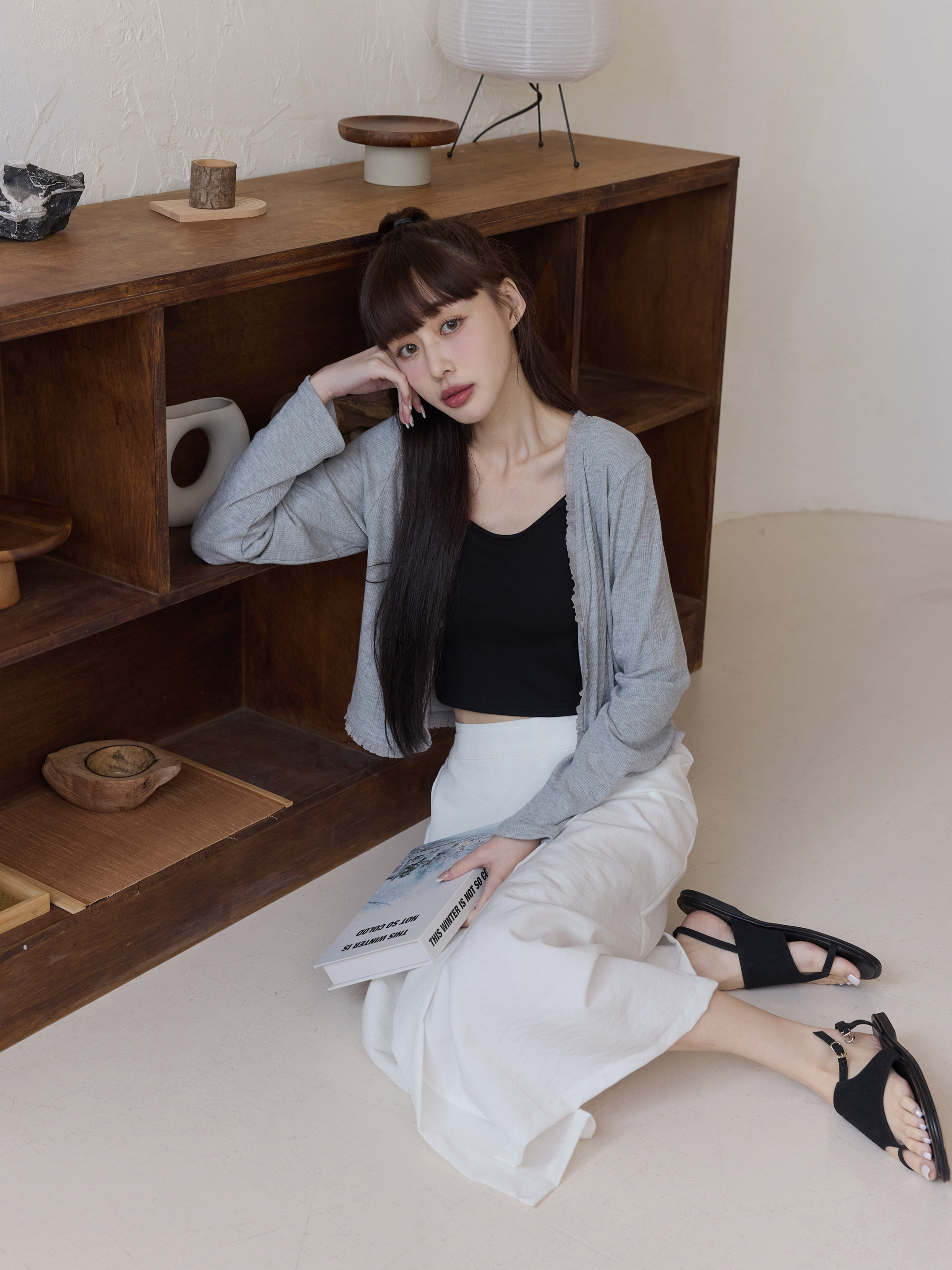 Ruffle Trim Slimming Ribbed Cardigan
