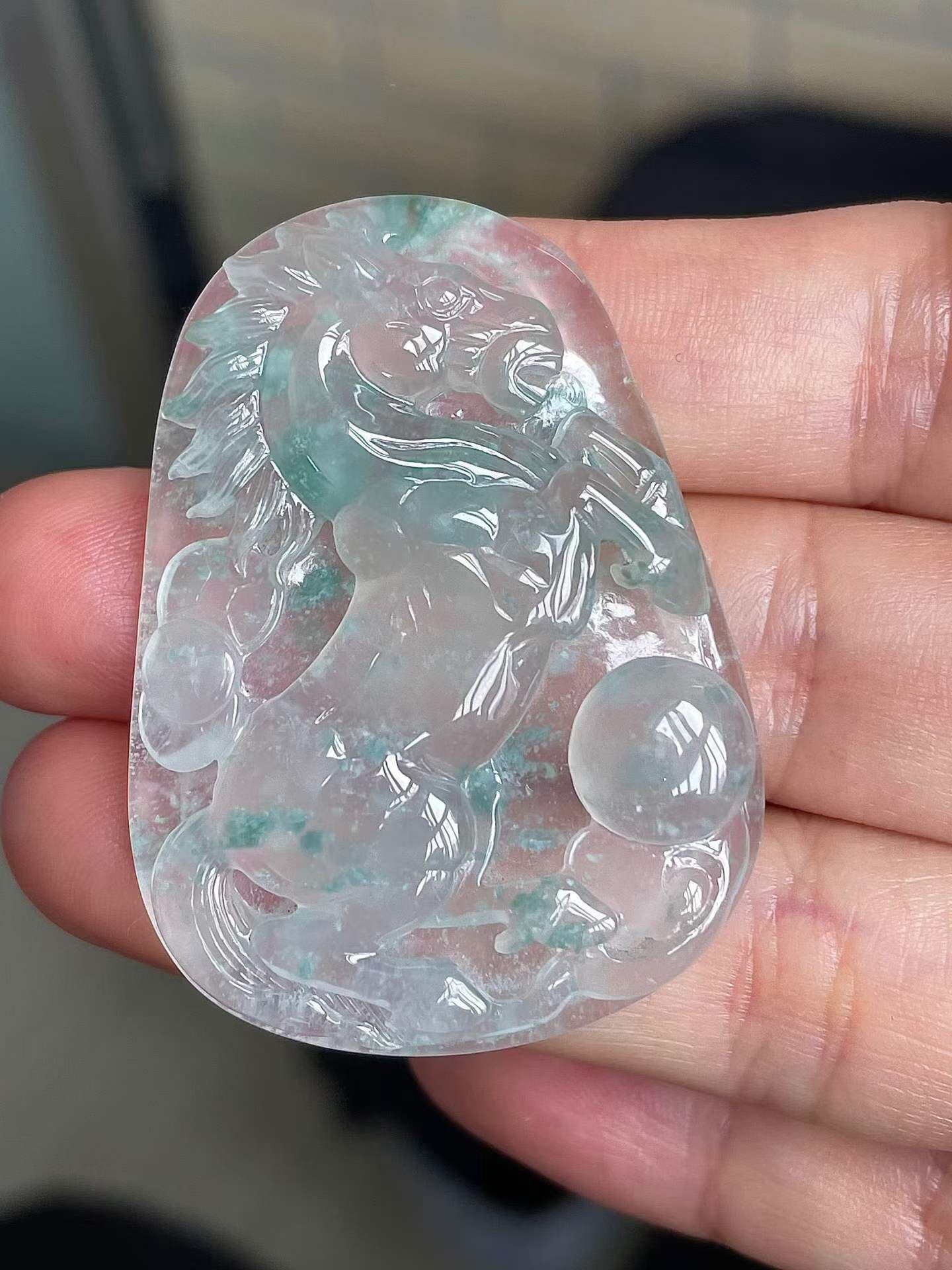 5205570 翡翠冰種飄花馬牌