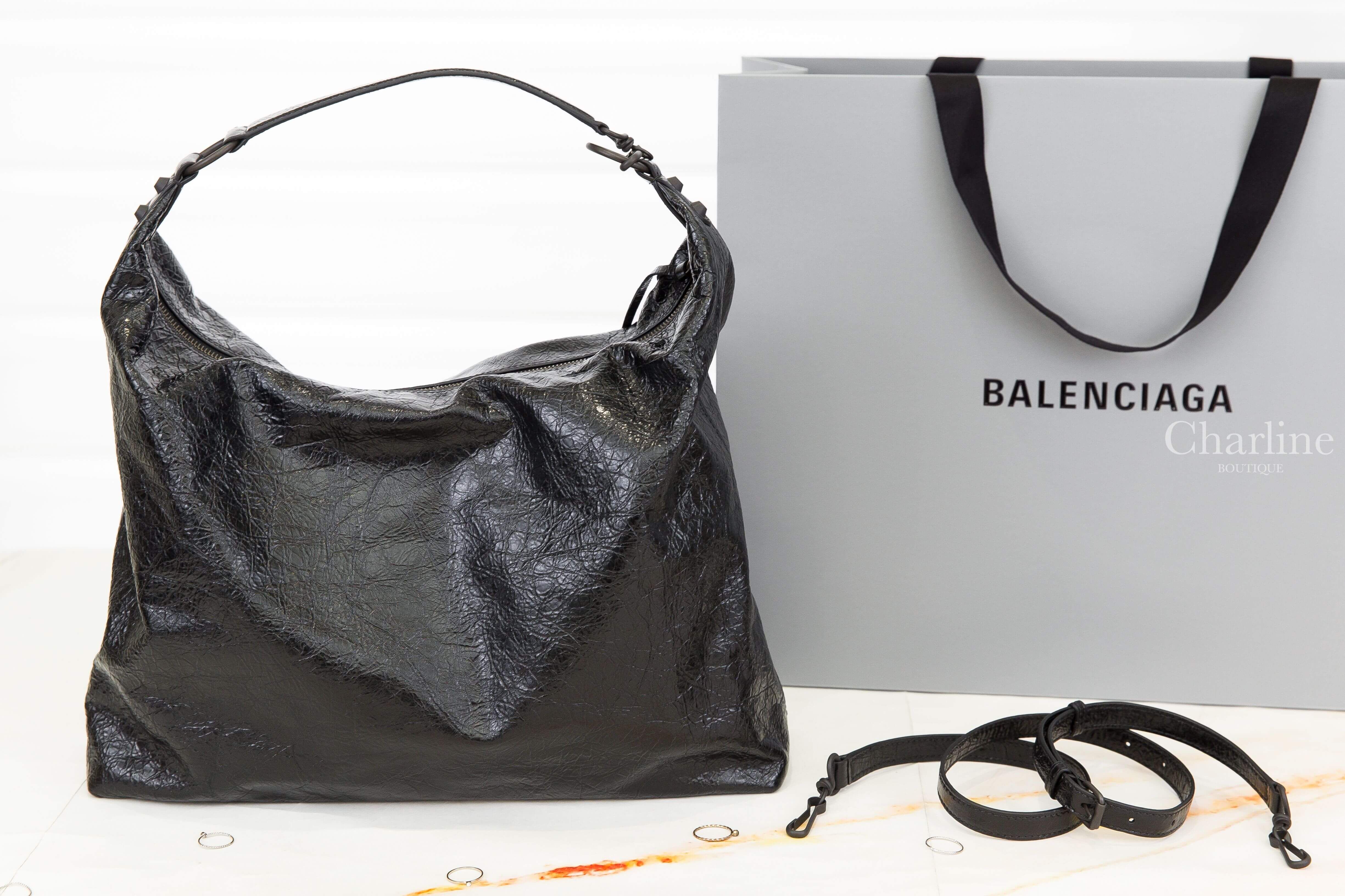 Balenciaga Women's Le City Hobo Bag Medium In Black 黑色黑釦小羊皮中型手提肩背包-Charline Boutique 精品代購