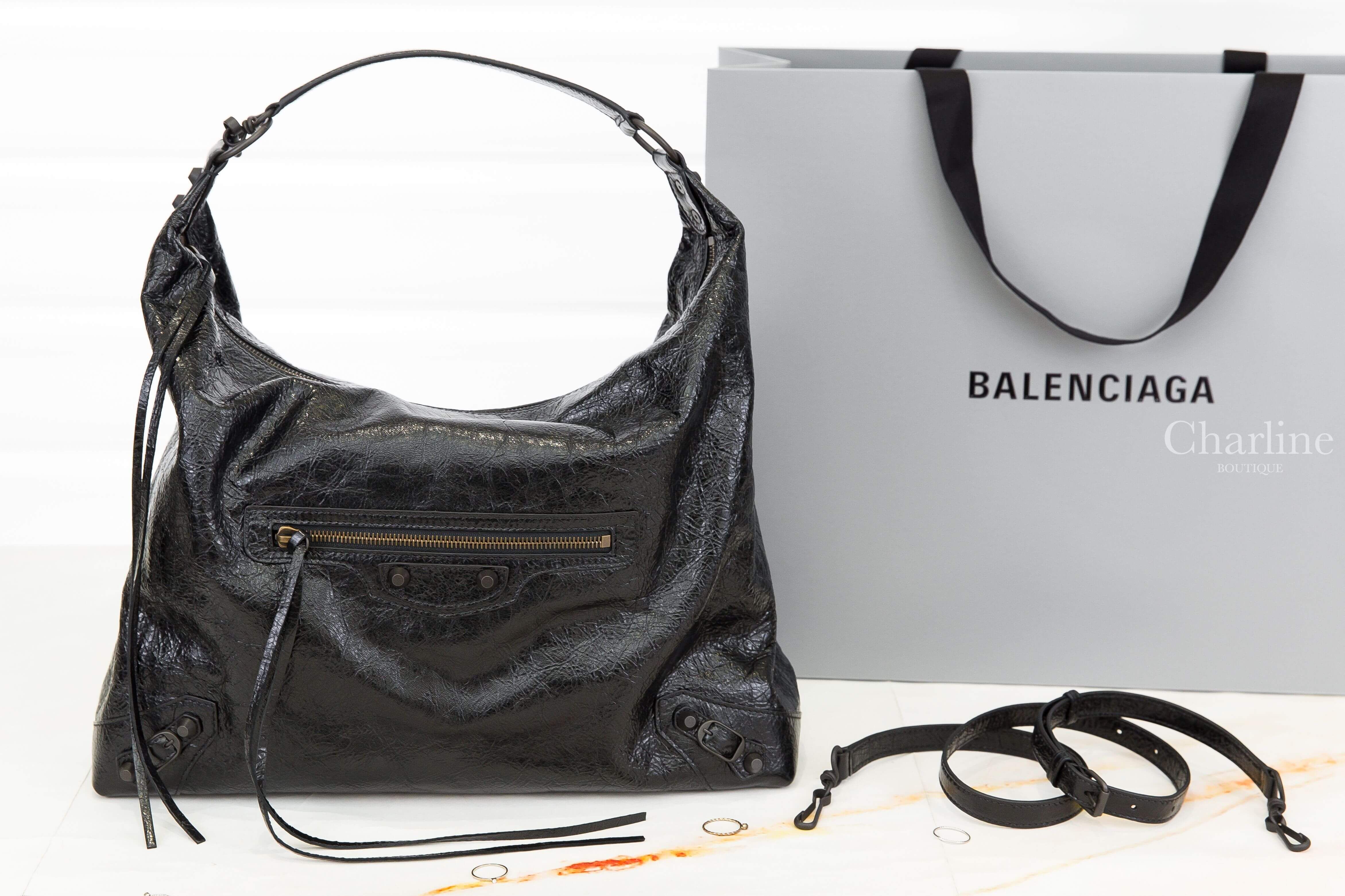 Balenciaga Women's Le City Hobo Bag Medium In Black 黑色黑釦小羊皮中型手提肩背包
