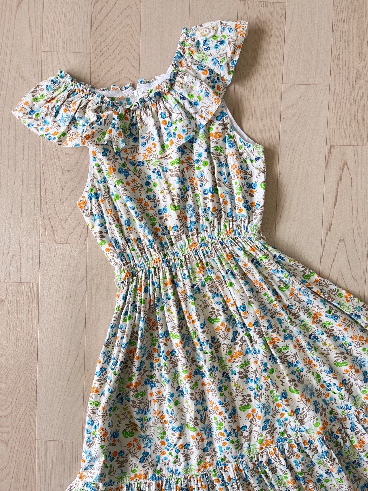 Summer Cottagecore Vibrant Floral Sleeveless Dress with Ruffle Collar