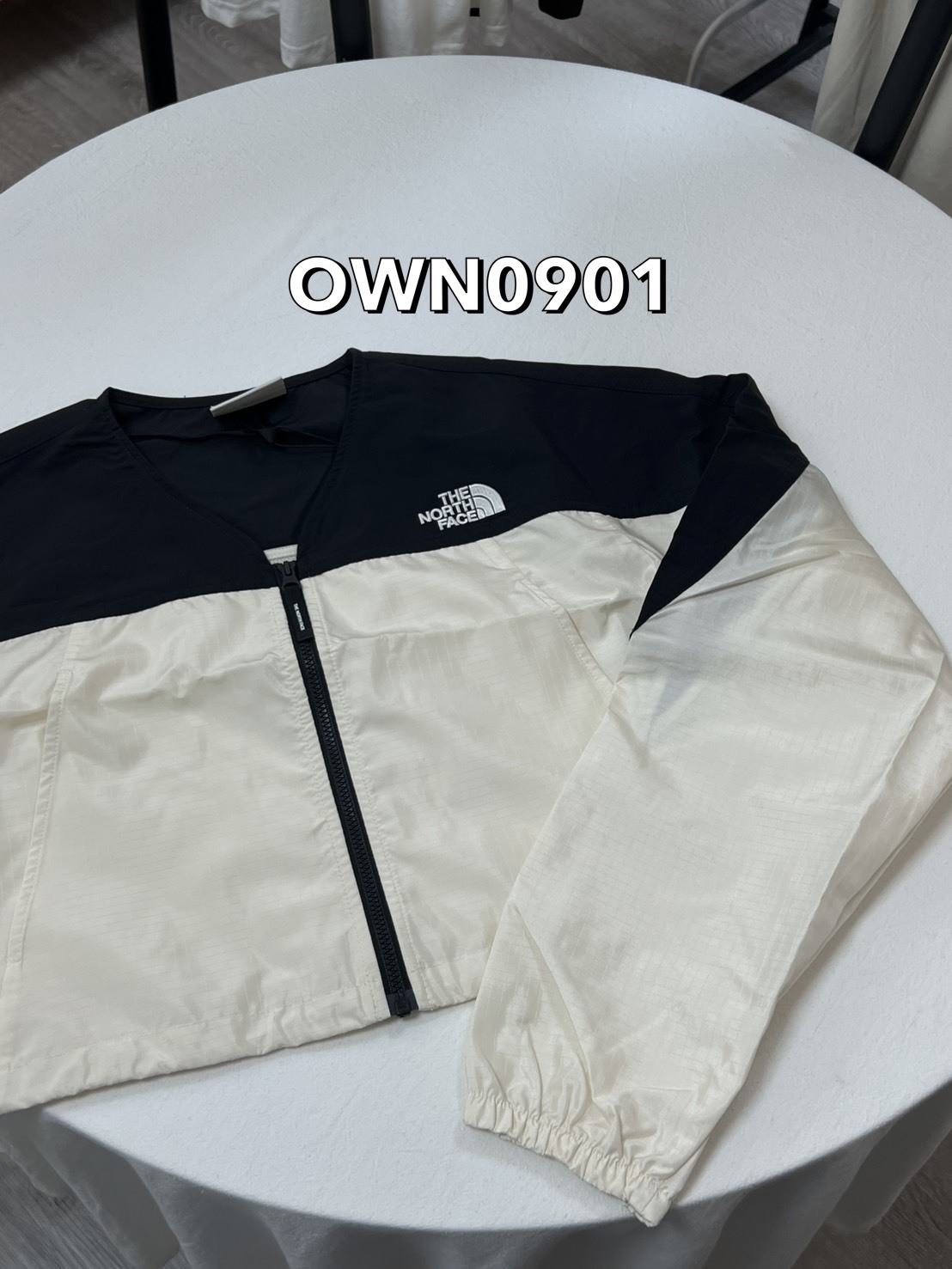 【OWN】The North Face 春夏 薄長袖 外套 短版 開襟 罩衫 抽繩 無領 縮口 女款 奶油白 NJ3LQ32J