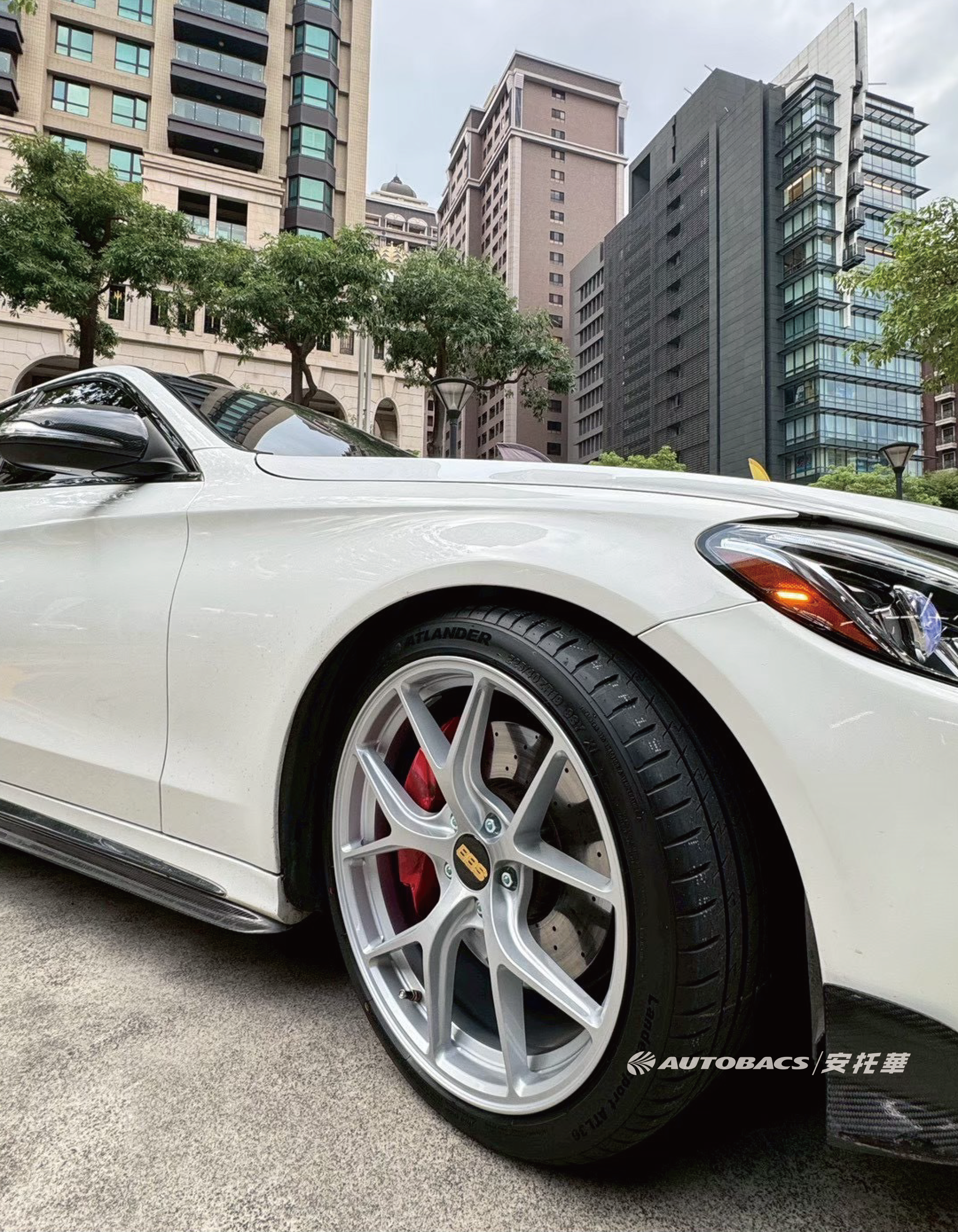 AUTOBACS-2015年BENZ-C300-19吋-圈D02-鋁圈