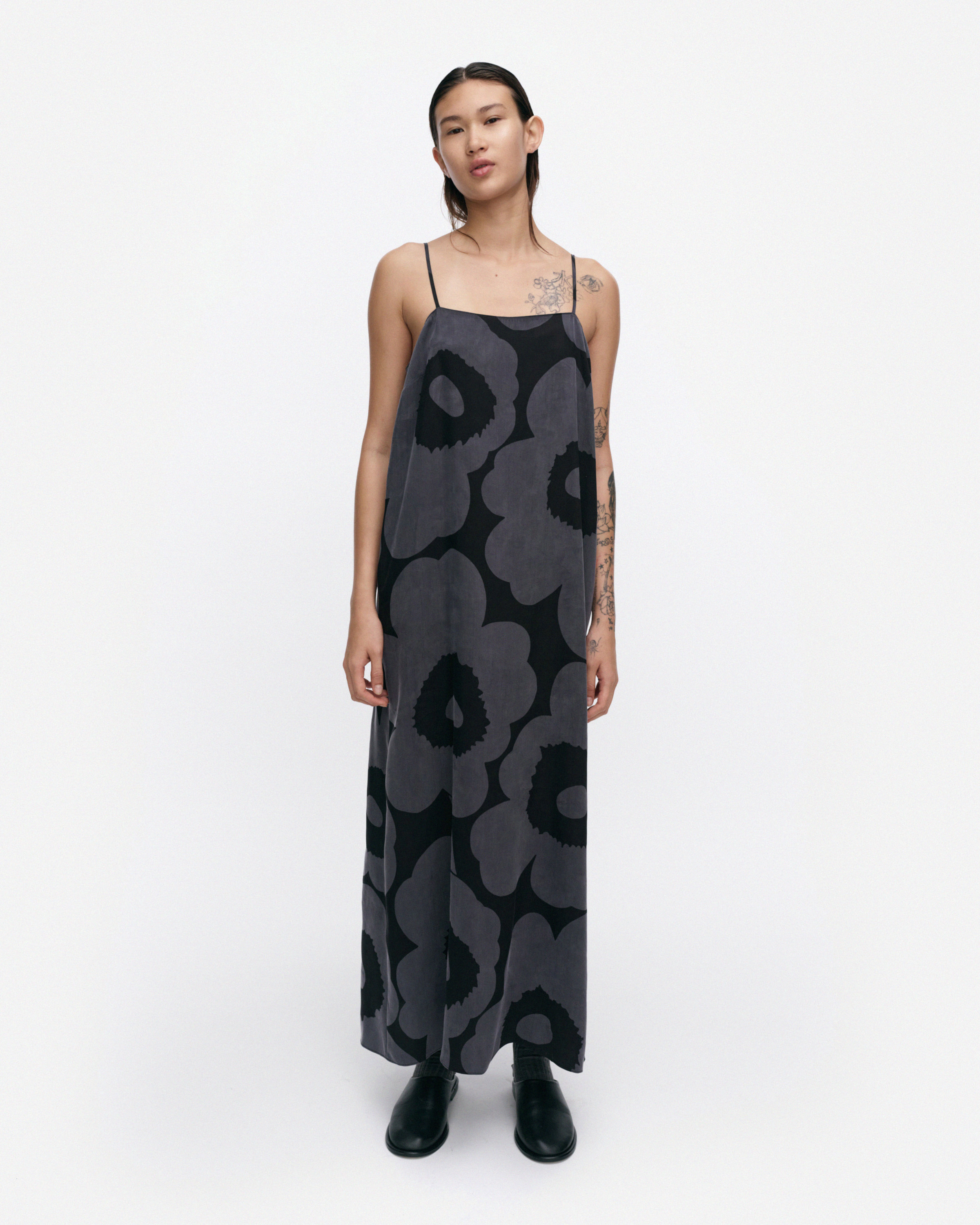 Pyörähdys Unikko 洋裝