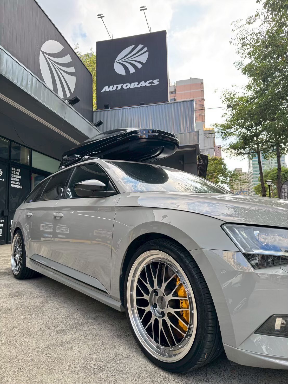 Škoda Superb Combi-鋁圈改裝