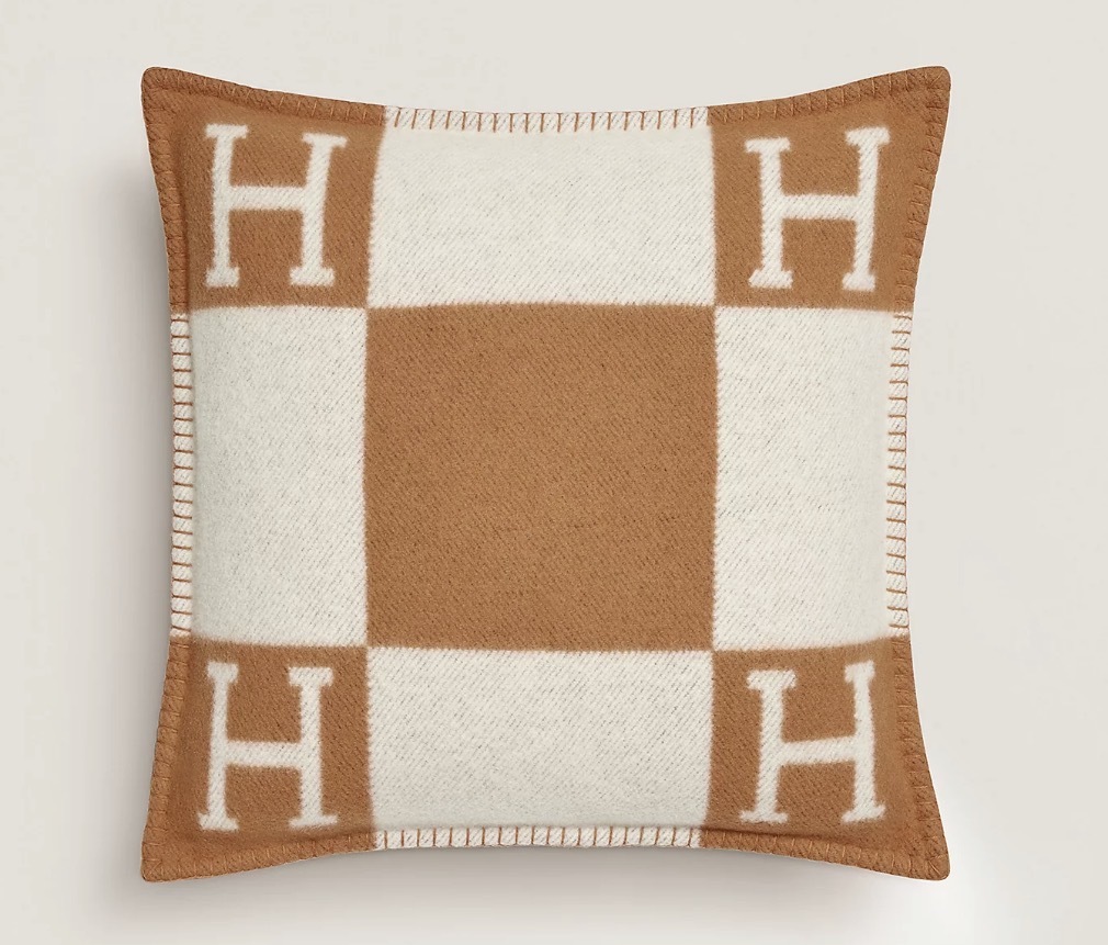 Hermes Avalon pillow small model Écru / Camel