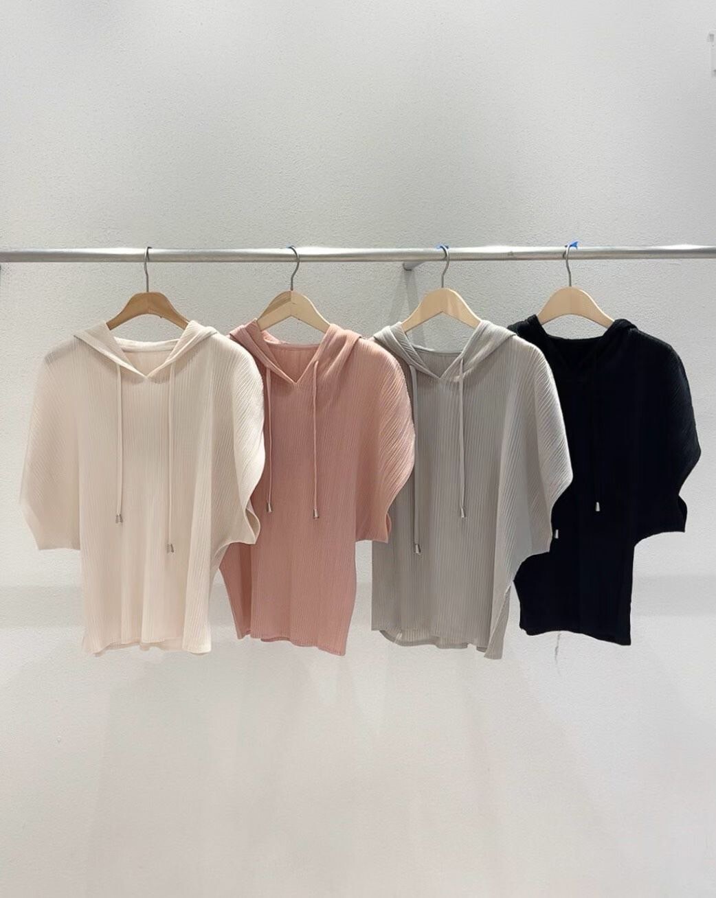溫柔色系落肩連帽造型上衣 / 4色
