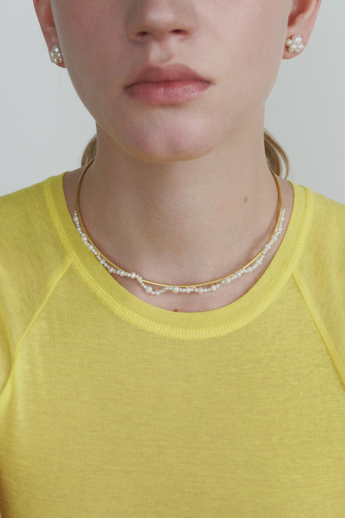 MONDAY EDITION PEARL BUD WIRE CHOKER MWNL260206WH