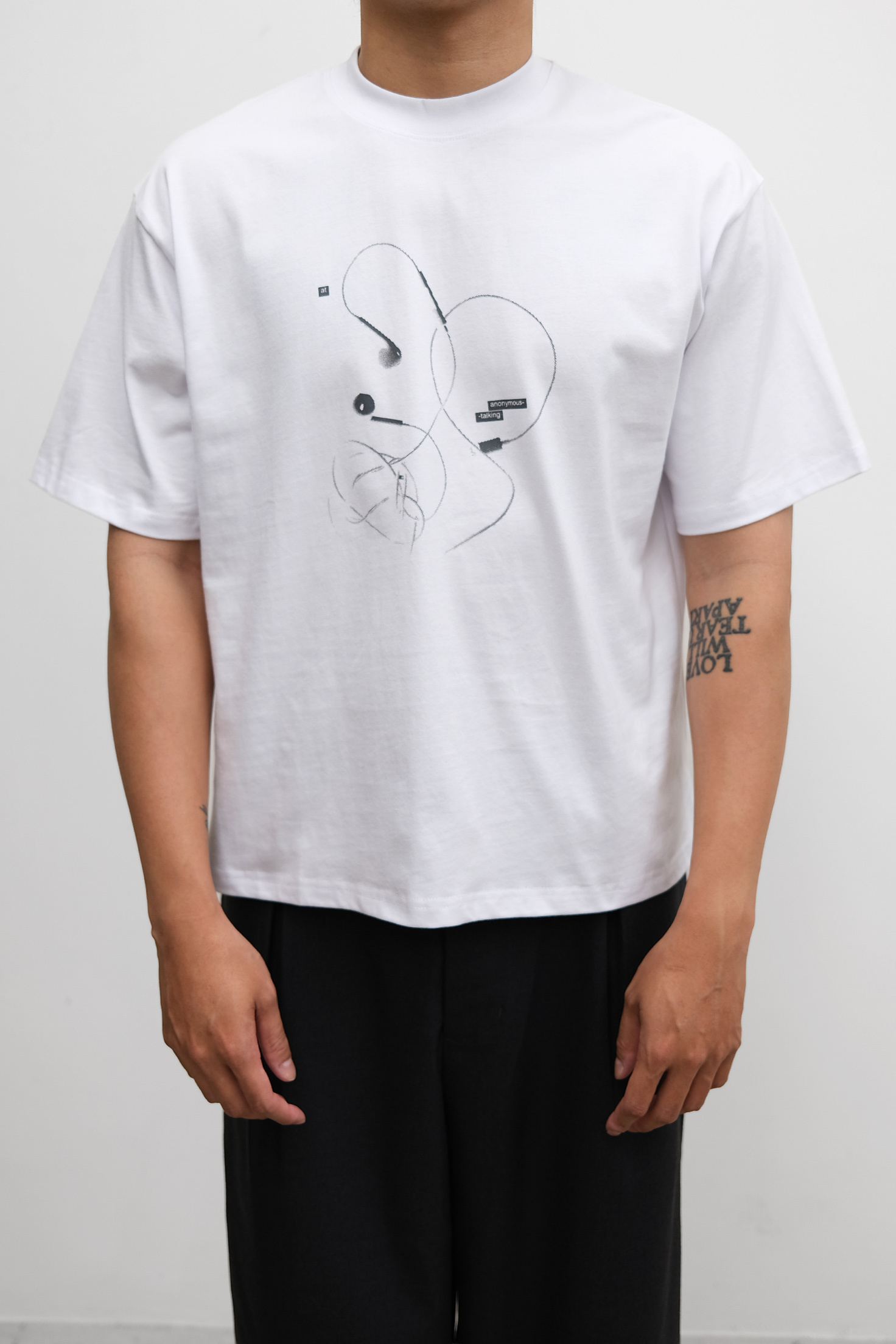 Anonymous Talking｜S26-SS12 – EarPods Tee (White)