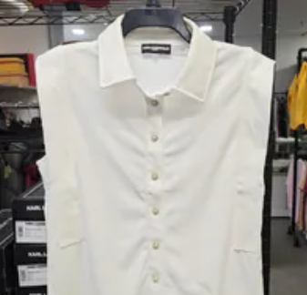 [S] KARL LAGERFELD SOFT WHITE BUTTON COLLAR SLEEVELESS TEE, G64TM75A-SW9 (SKL1719)