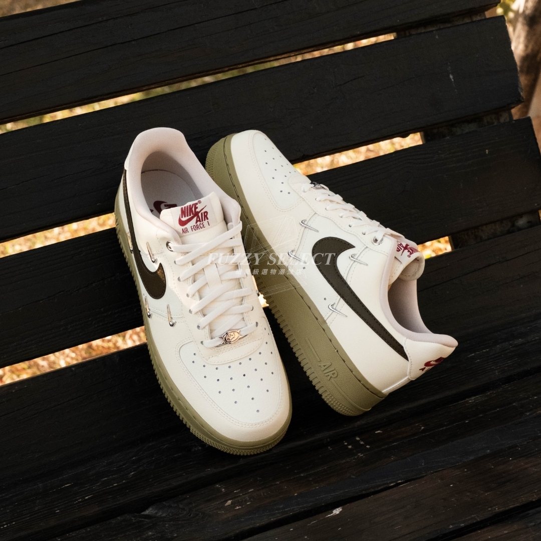 【逢甲 FUZZY】W Nike Air Force 1 "Soft Pearl" 馬年限定 四小勾 米棕綠 IQ9802-022