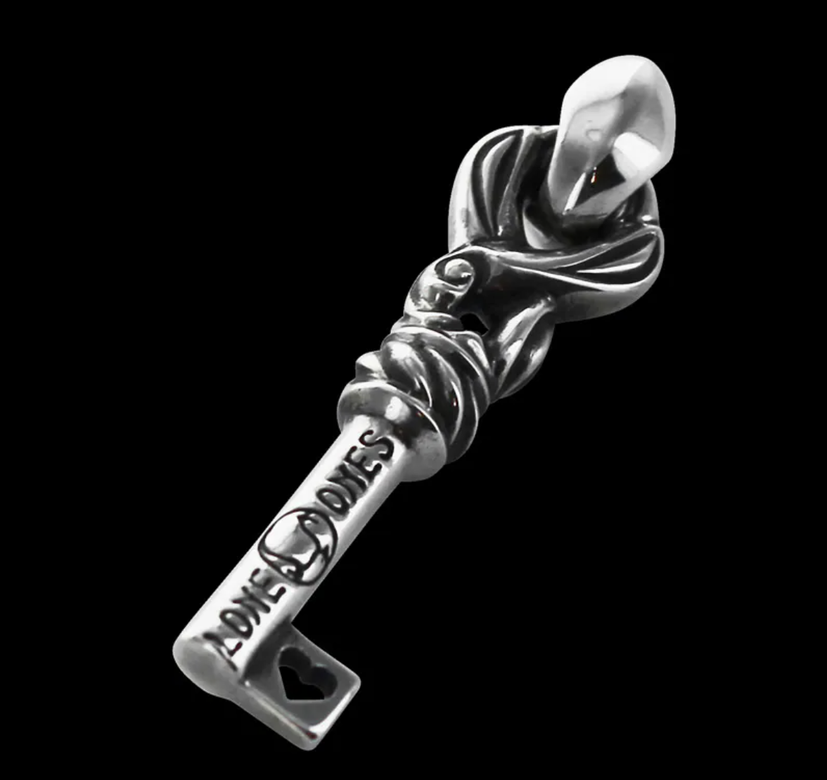MF Pendant: Crane Key