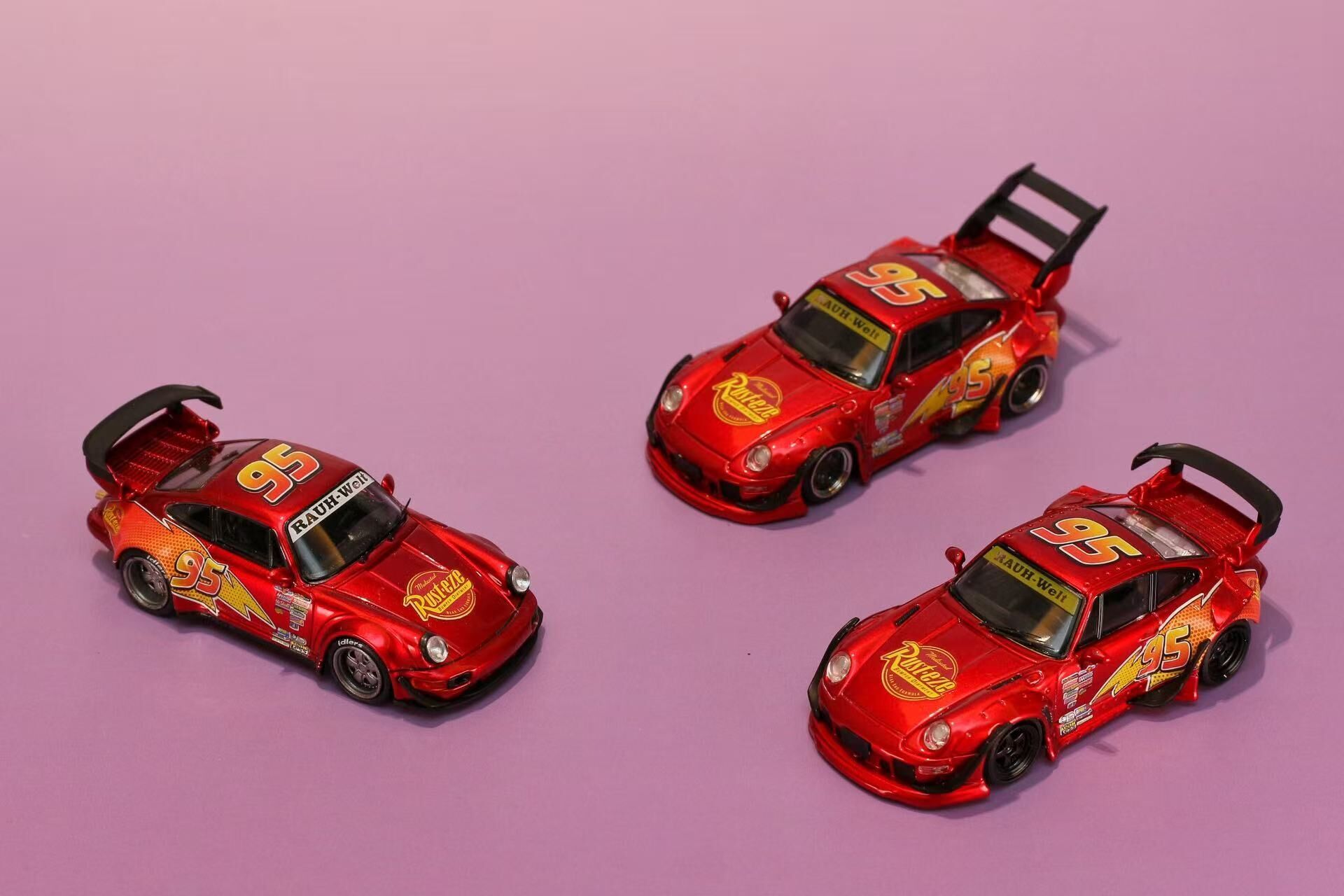 PO-$150 * MODELCAR * 1:64 RWB964 MCQUEEN LIVERY