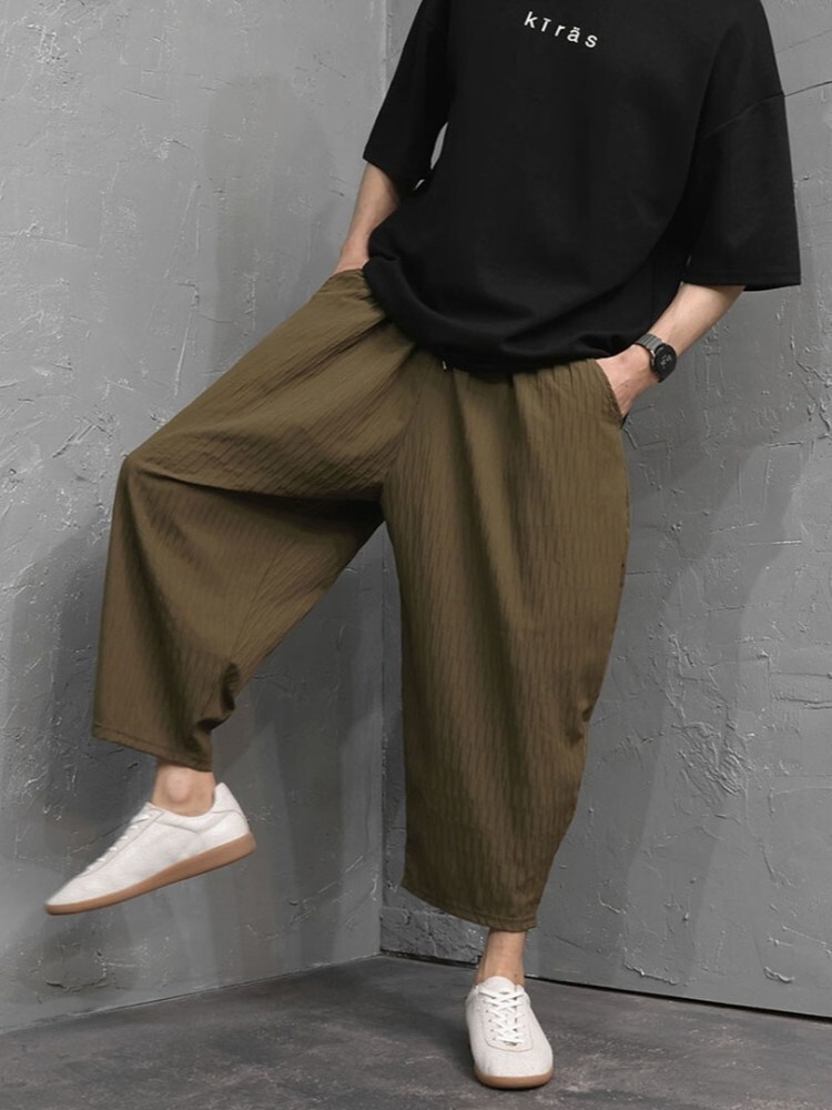 Solid color pleated balloon pants