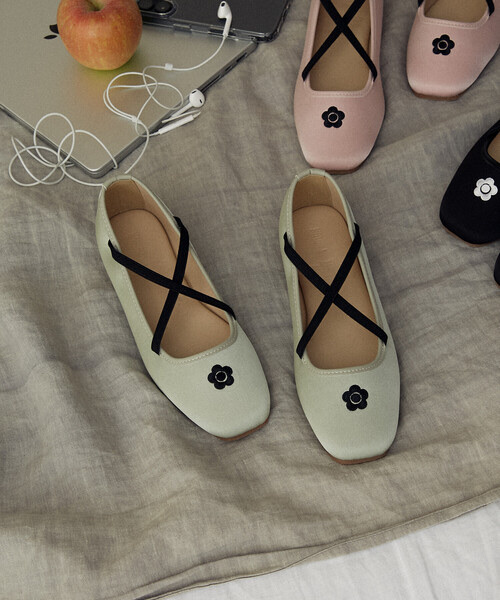 MARY QUANT × PUBLUX / embroidered satin ballet flats