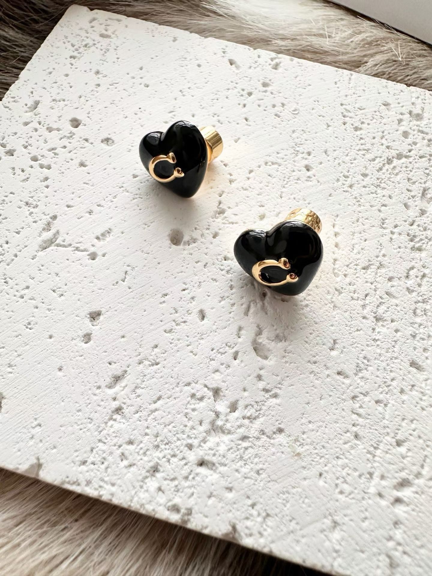 COACH 女款 心形耳環