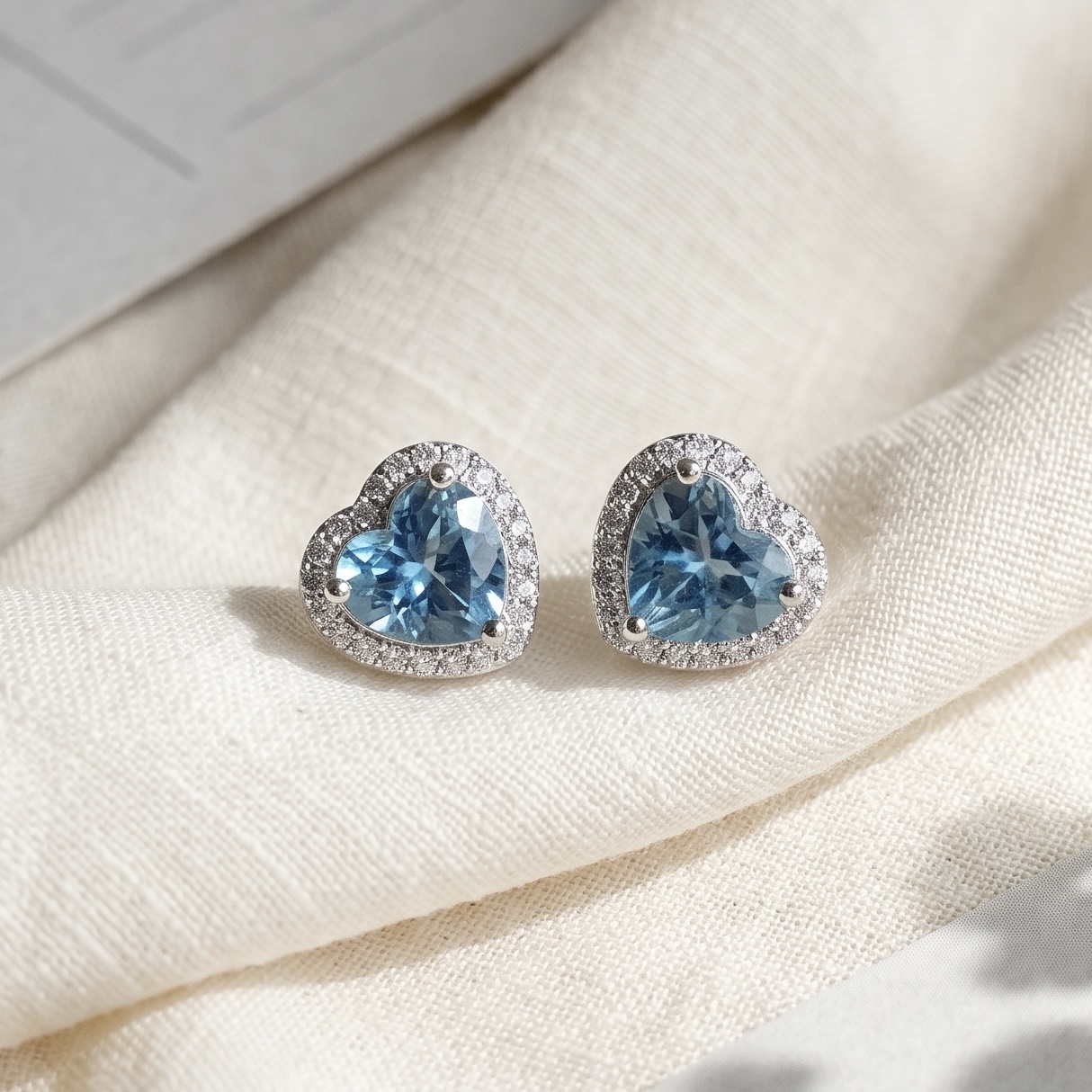 18K Gold Heart Shape Aquamarine diamonds Earrings - Exceptional Santa Maria Blue