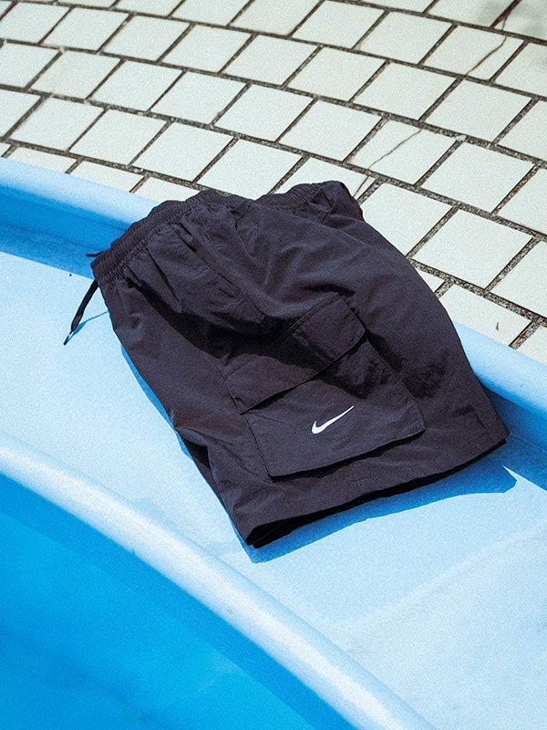 日本限定｜NIKE SWIM EXCLUSIVE 9" Cargo Volley Shorts