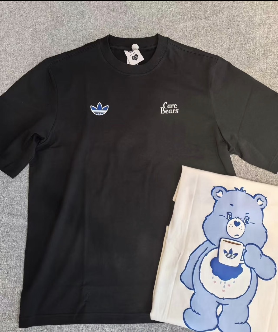 【Luxury】Adidas x Care Bears 彩虹小熊 彩虹熊 聯名 三葉草 愛迪達 小熊 熊公仔 短袖 全家福 男女款 T-SHIRT 新款