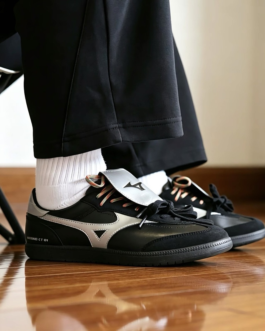 [預訂] MIZUNO CT 01 Football Trainer | Black Silver