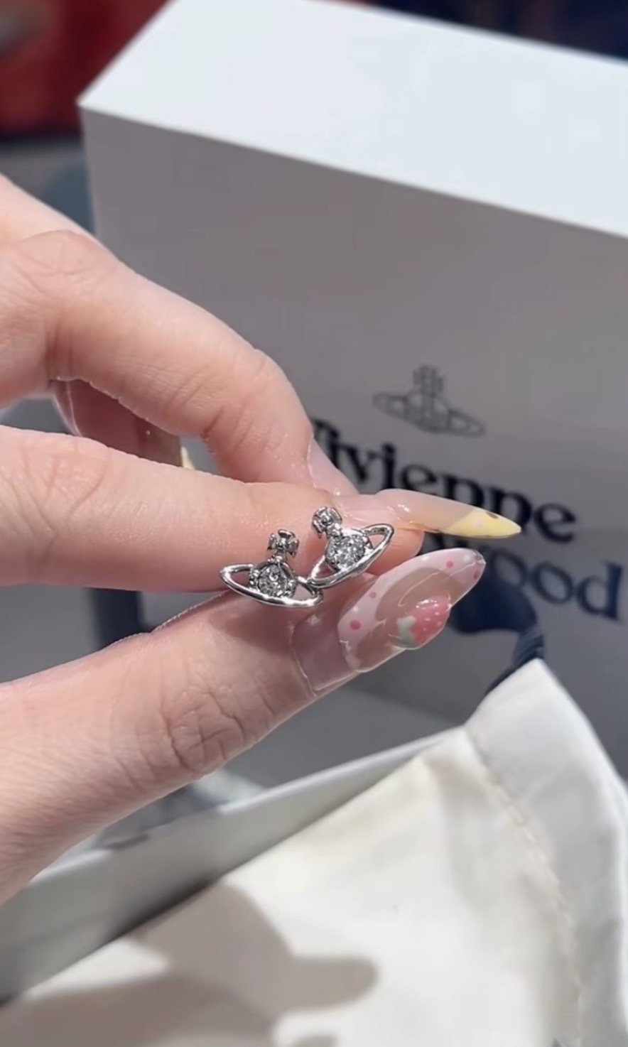 Vivienne Westwood Nano 星球白銀耳環
