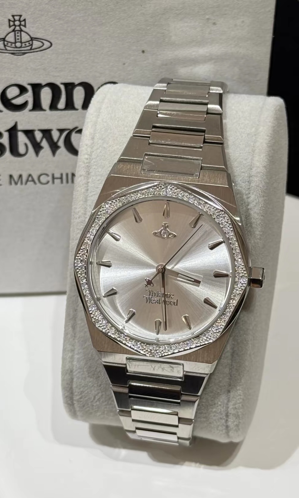 Vivienne Westwood 白月光手錶