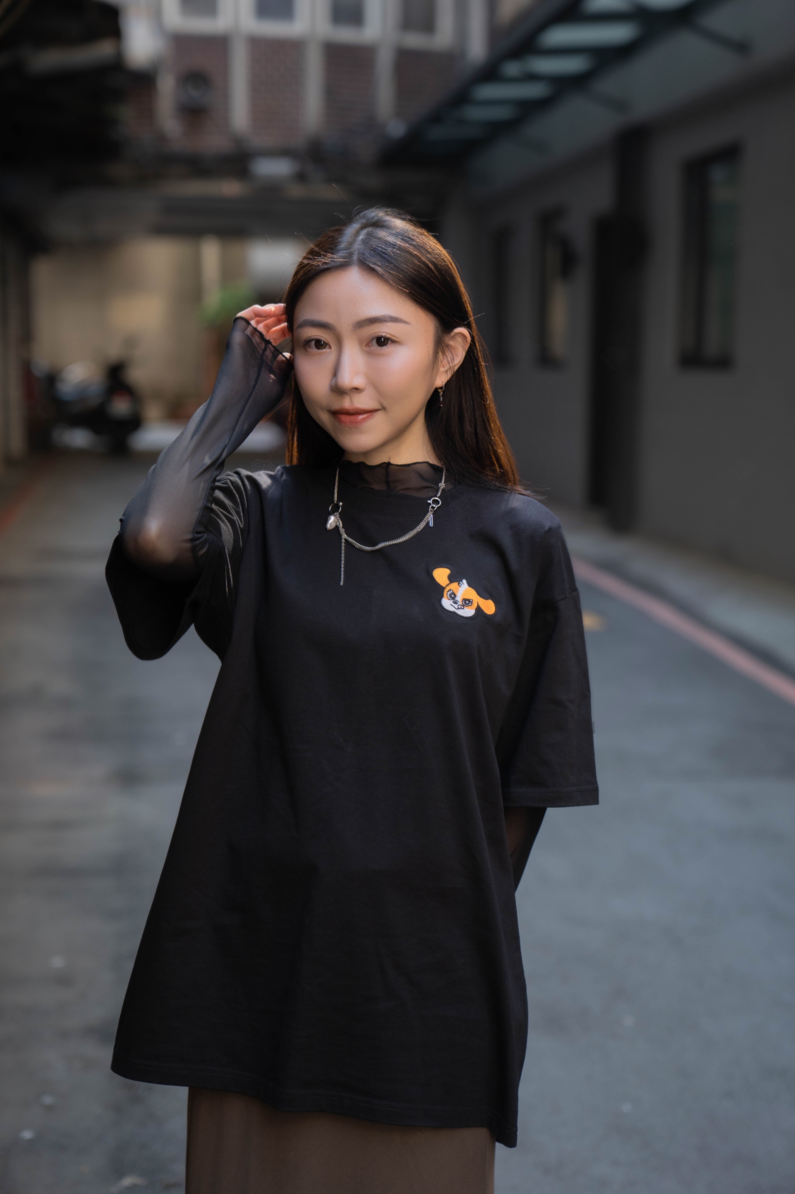 APRIROOM × 𝙎𝘼𝙔𝘼 Run with Courage 聯名Tee｜勇往直前の快樂小狗