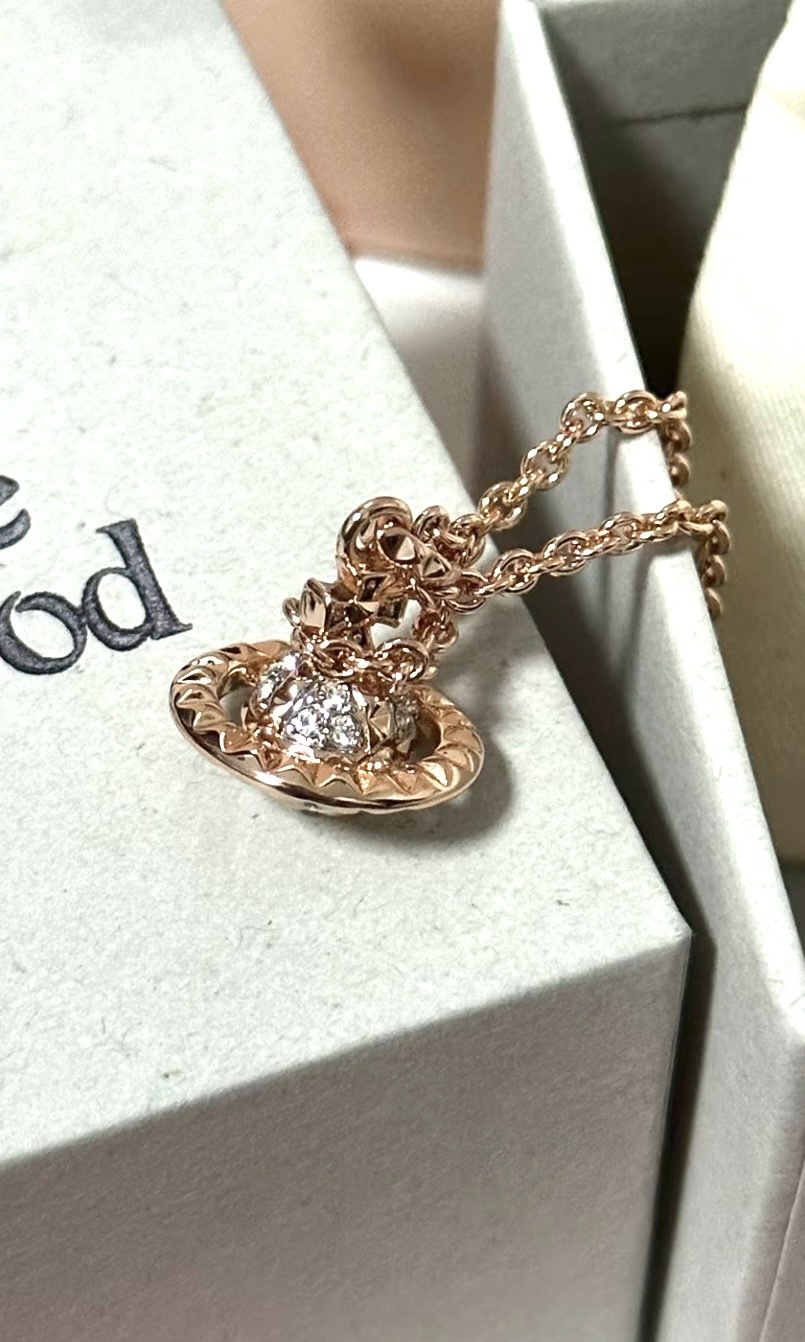 Vivienne Westwood Mayfair 系列玫瑰金小號 Necklace